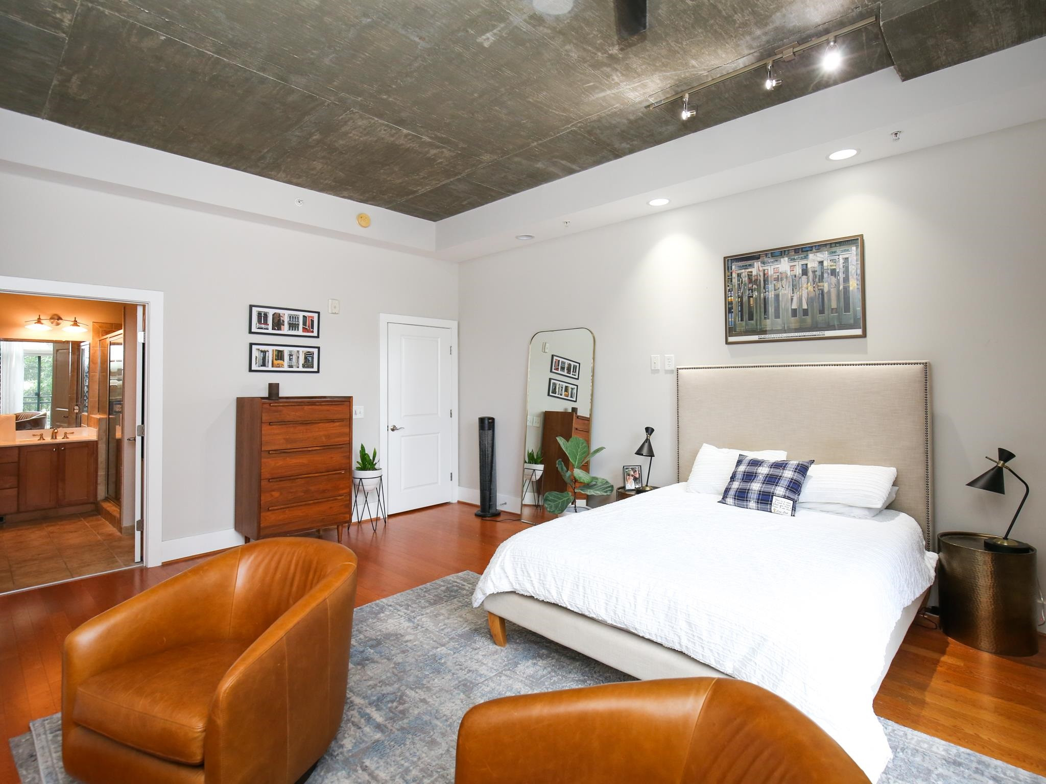 444 S Blount Street # 121