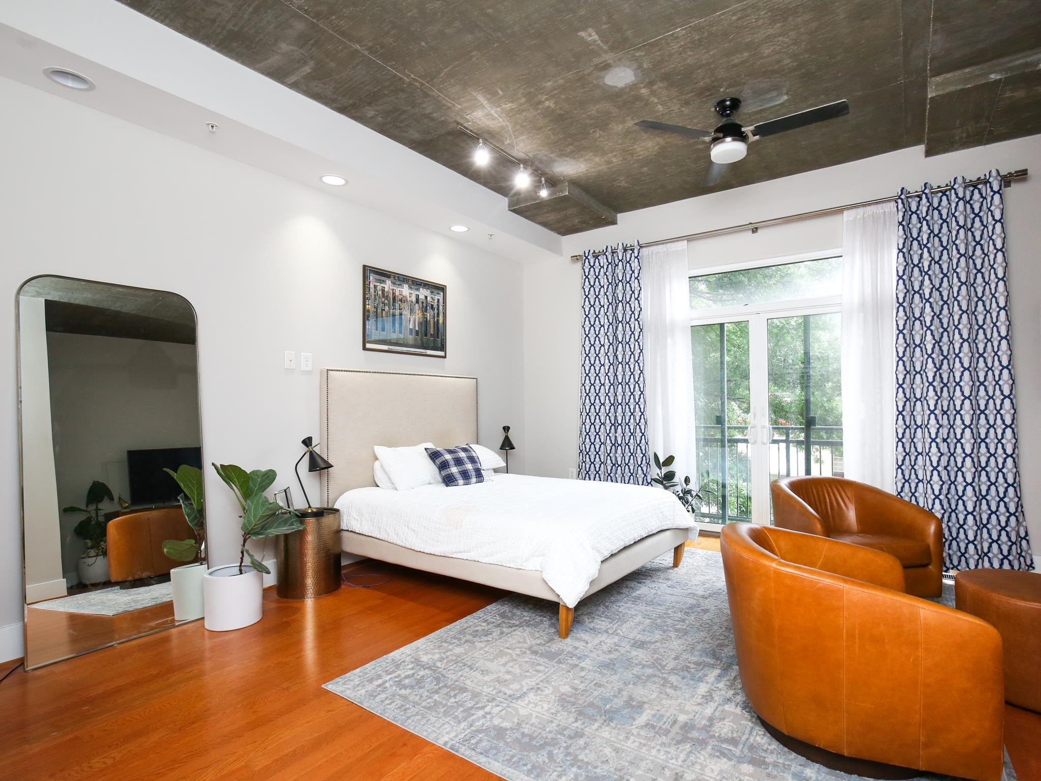 444 S Blount Street # 121