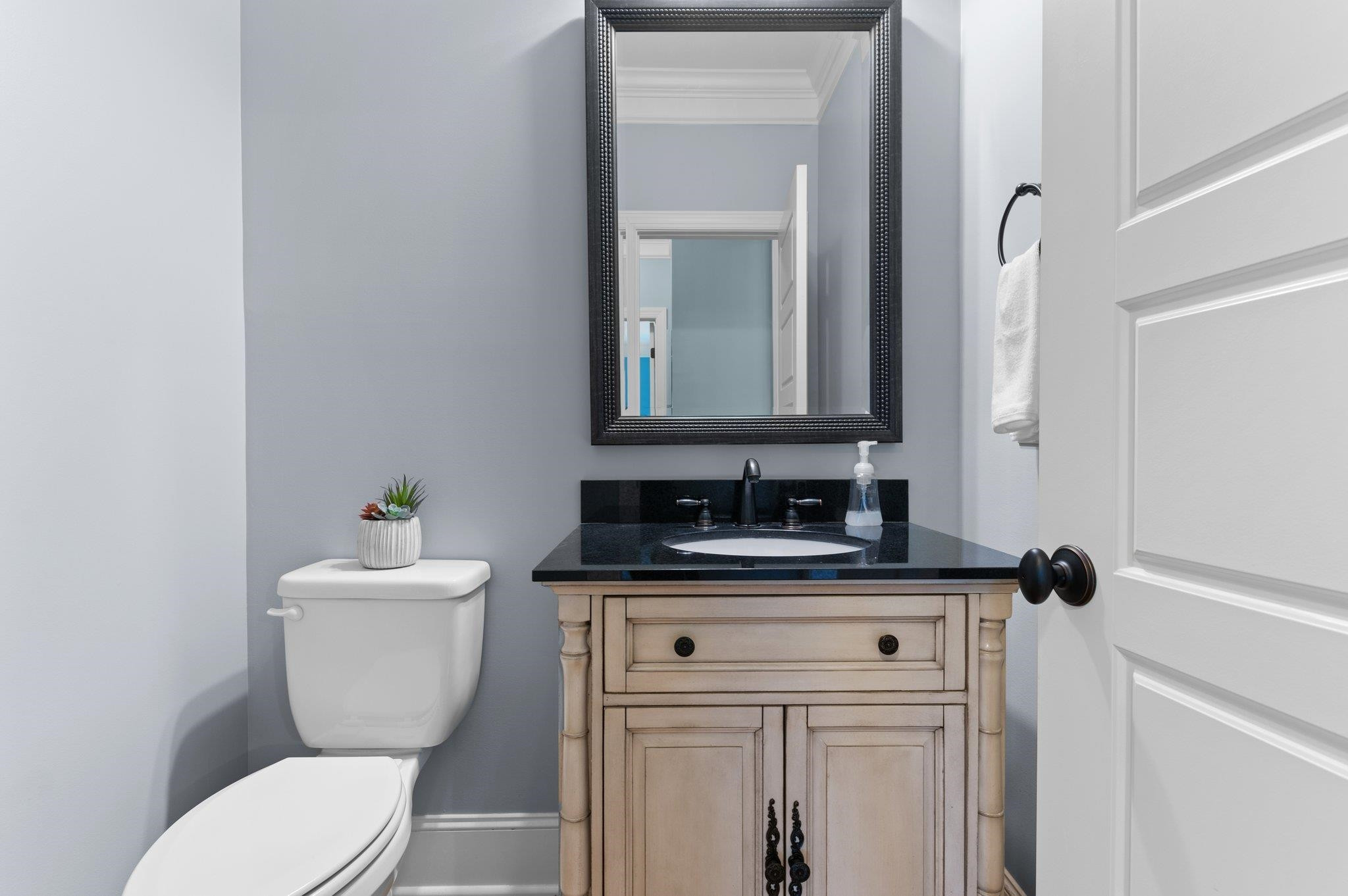 8517 Mangum Hollow Drive