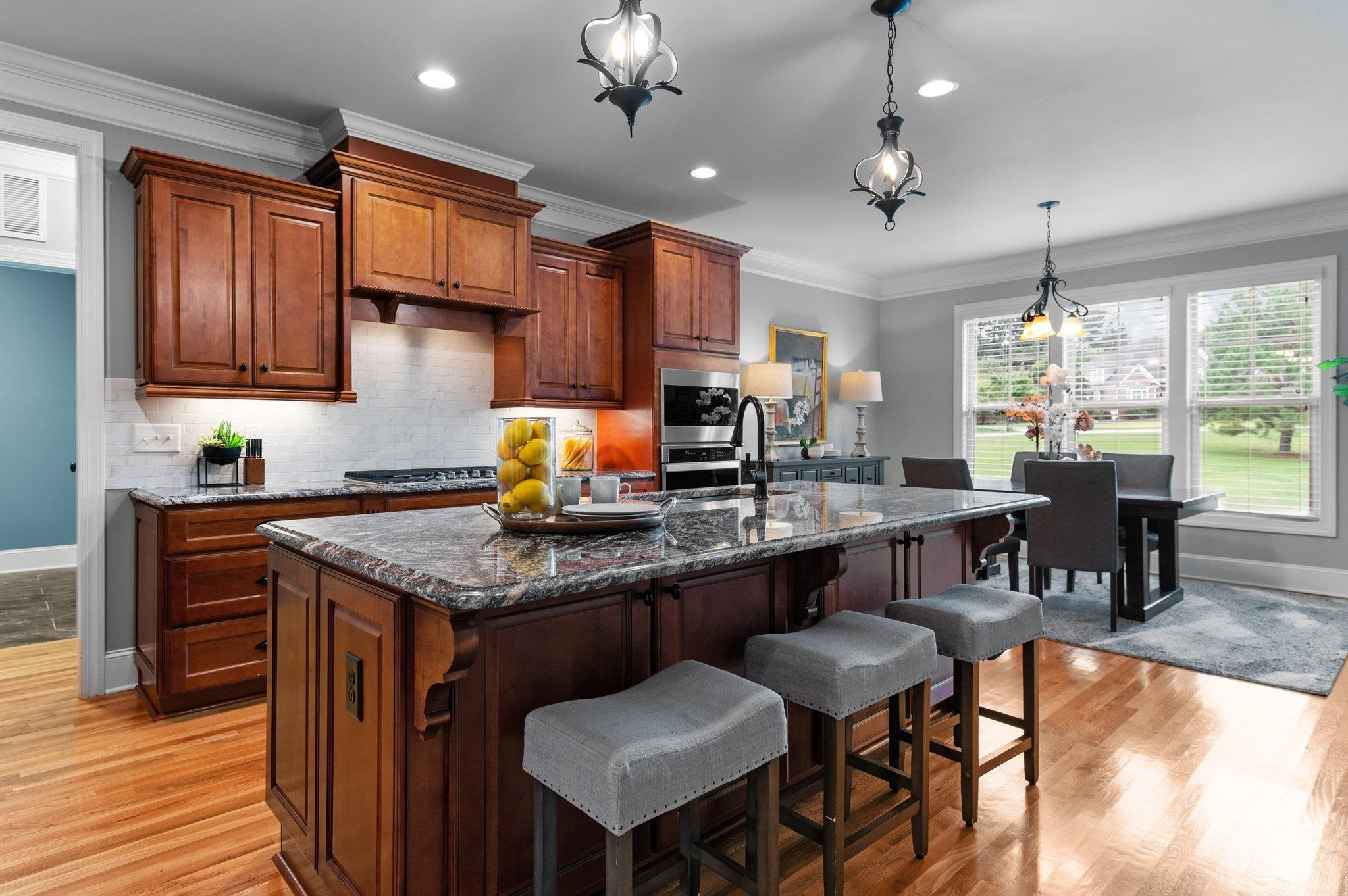 8517 Mangum Hollow Drive