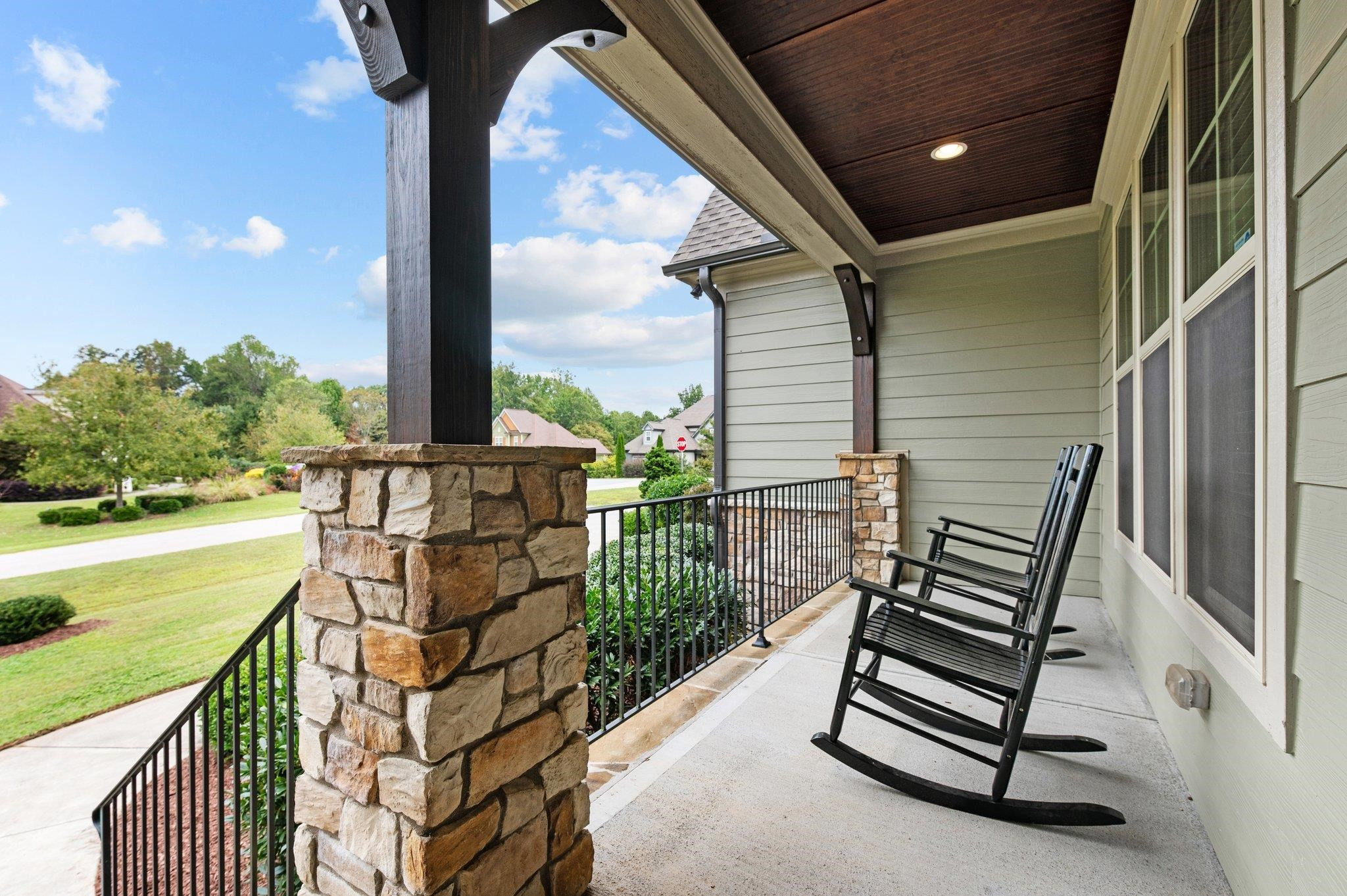 8517 Mangum Hollow Drive