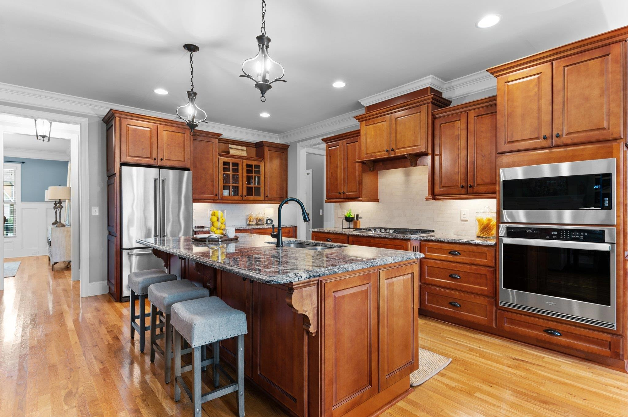 8517 Mangum Hollow Drive