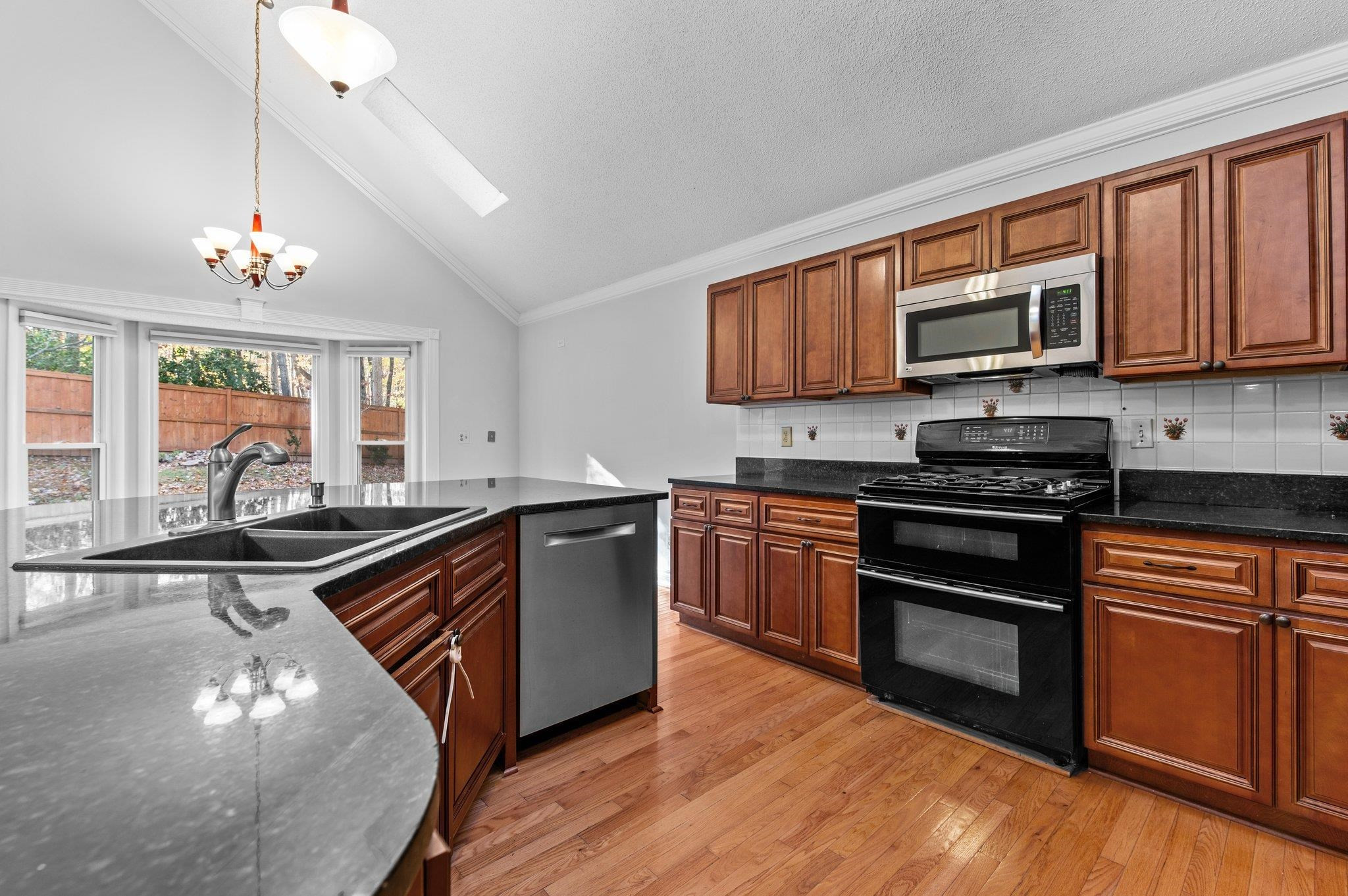 5808 Glenfiddich Way