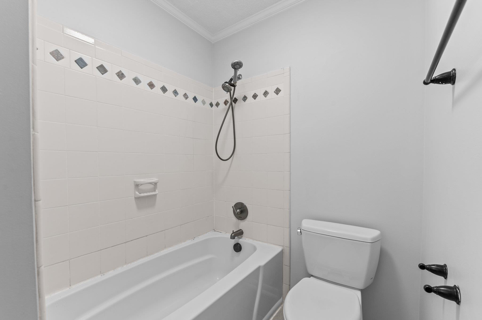 5808 Glenfiddich Way