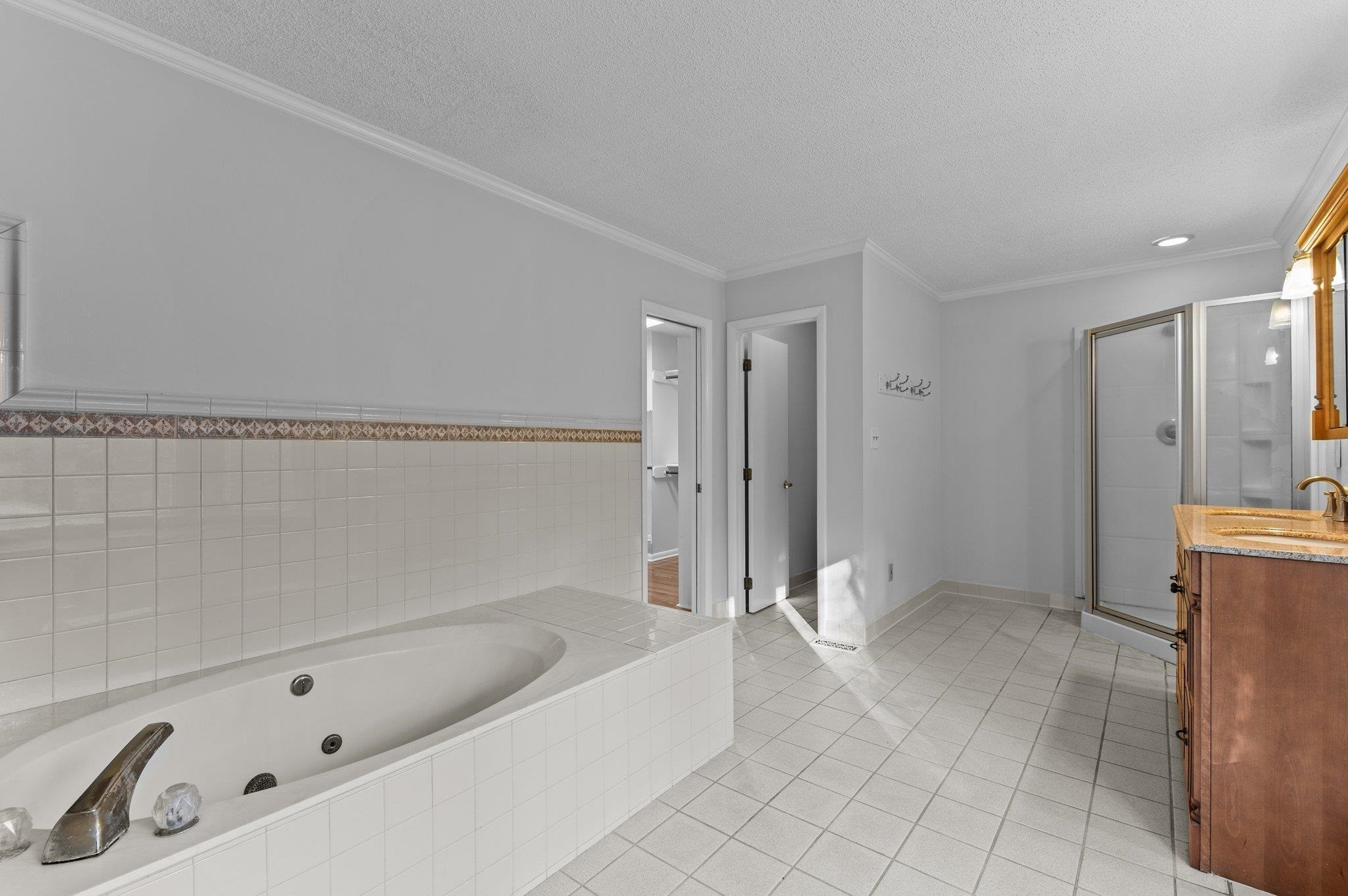 5808 Glenfiddich Way