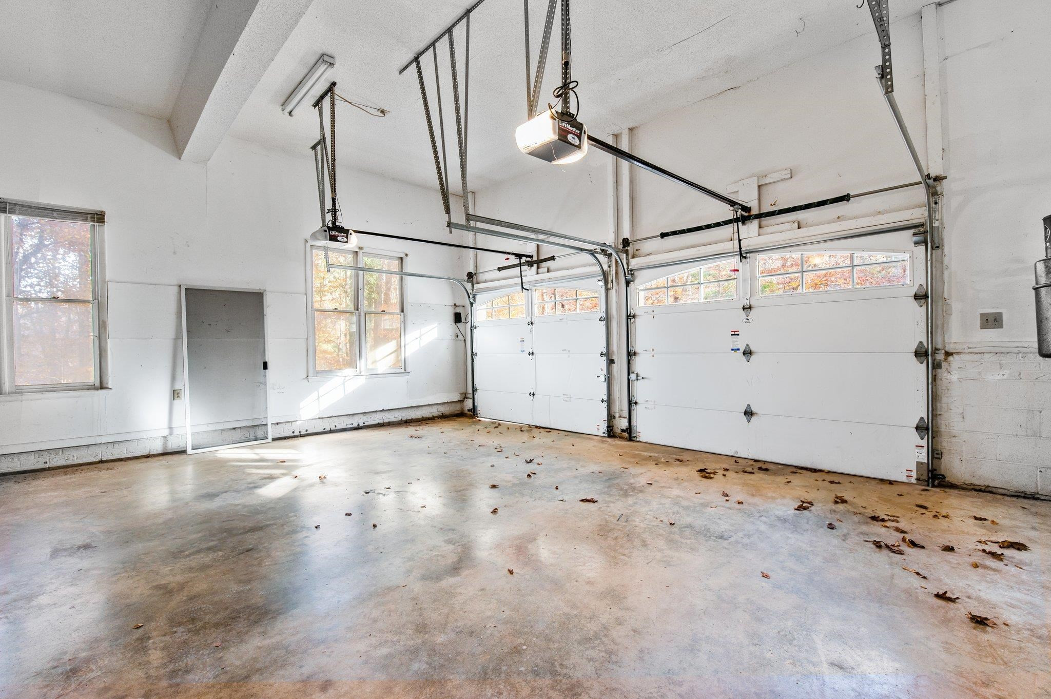 5808 Glenfiddich Way