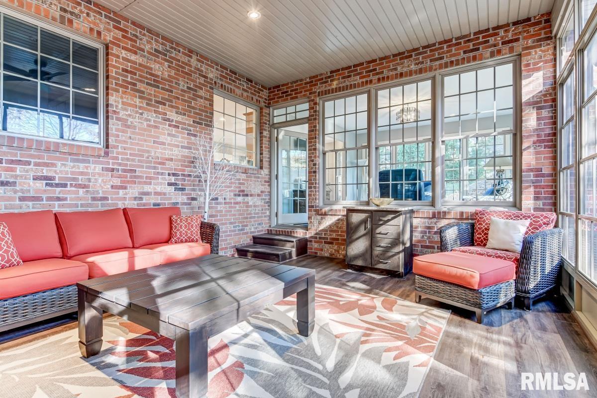 1341 CHURCHILL Drive