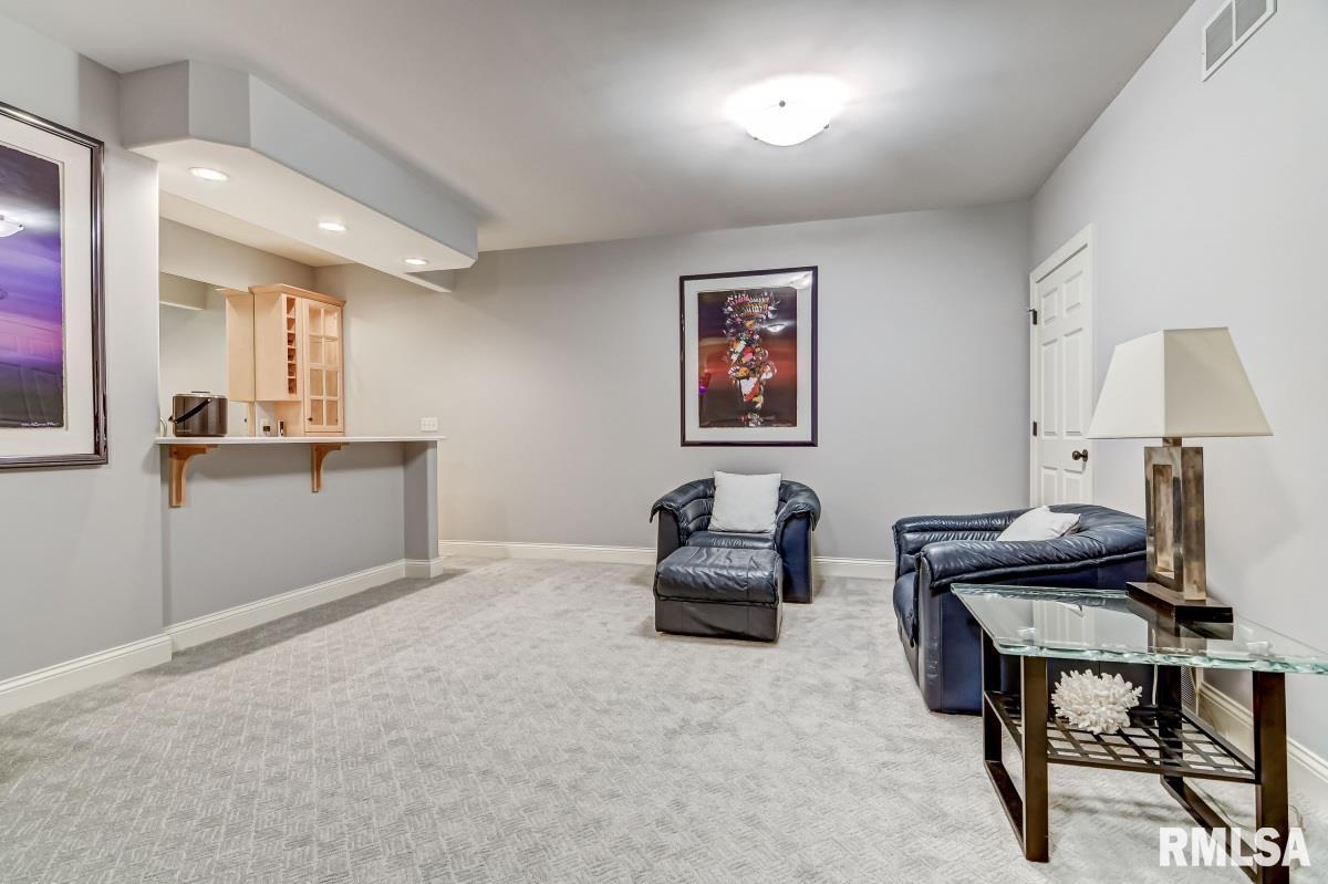 1341 CHURCHILL Drive
