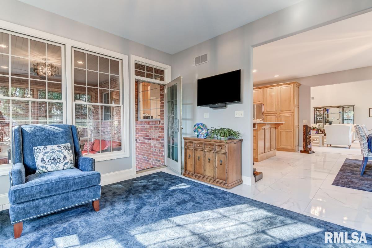 1341 CHURCHILL Drive