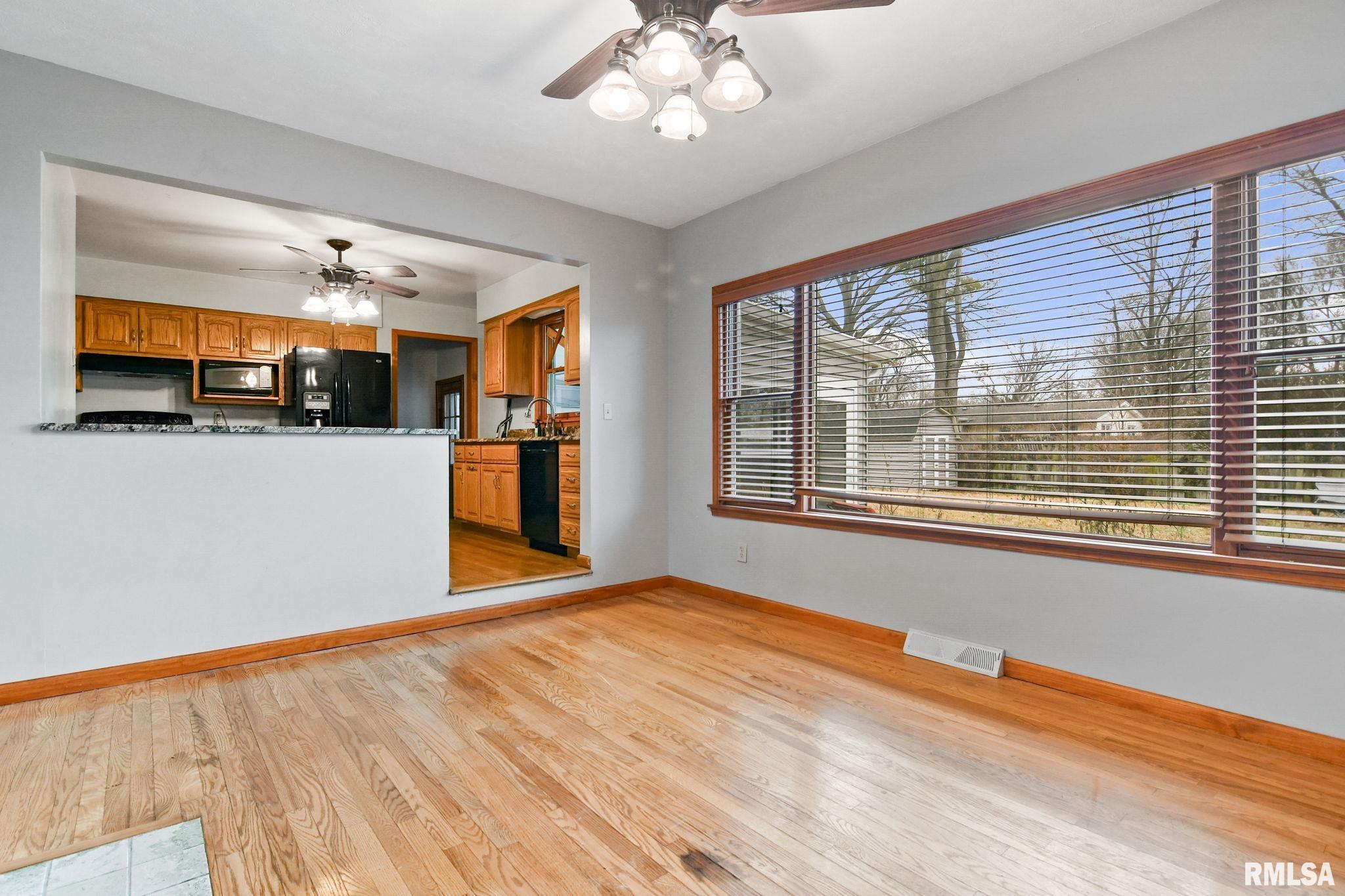 2120 WESTVIEW Drive