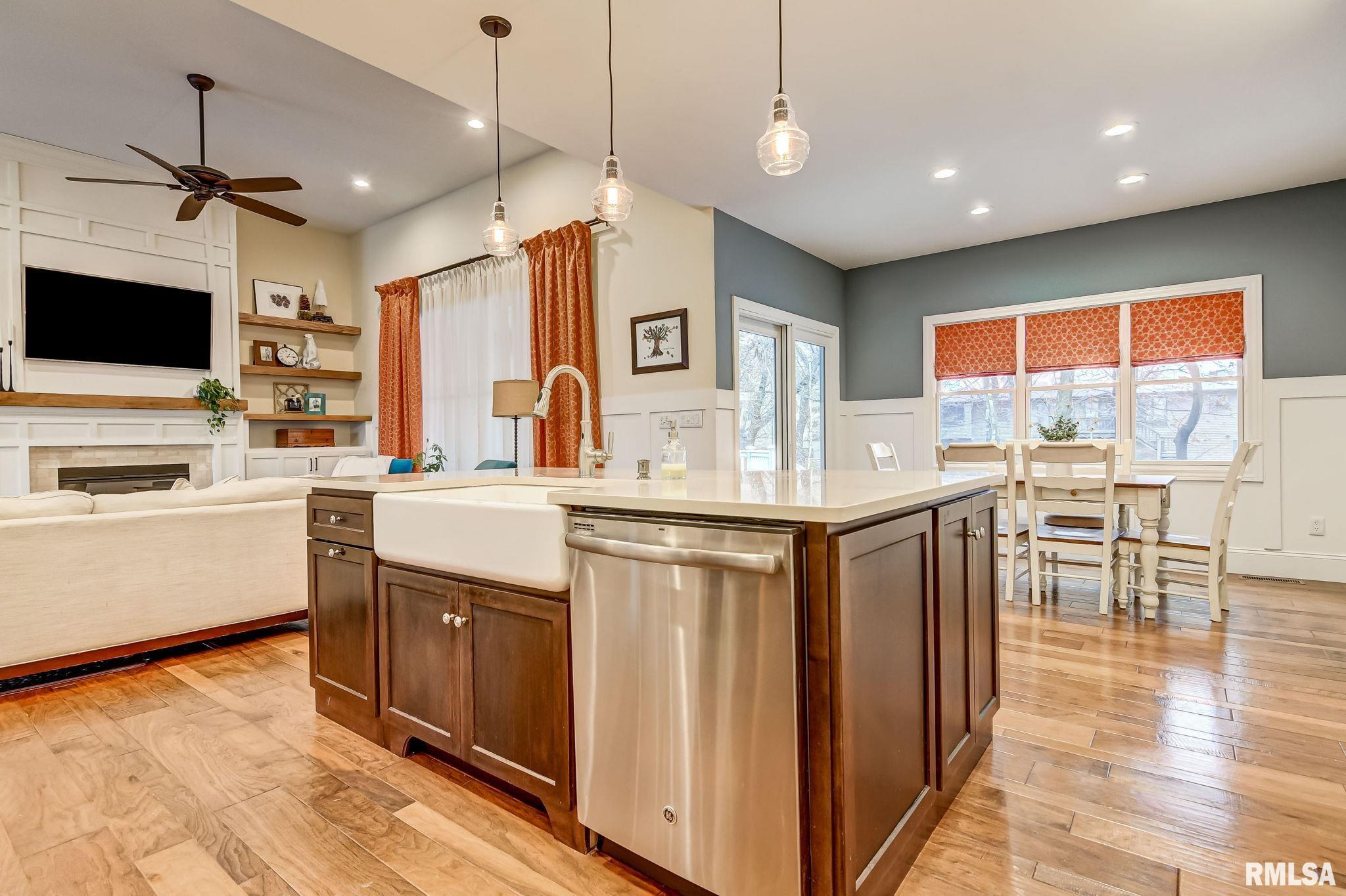 608 Poinsettia Place
