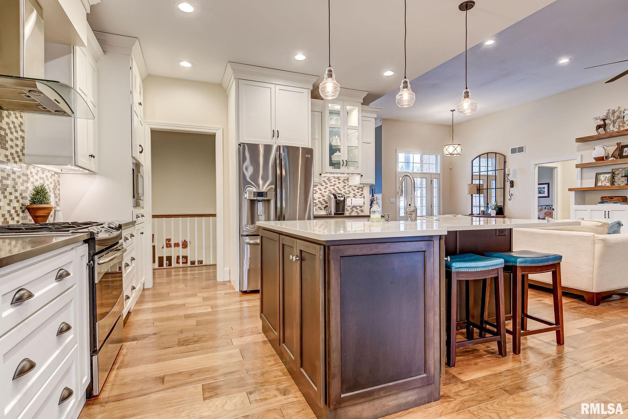608 Poinsettia Place