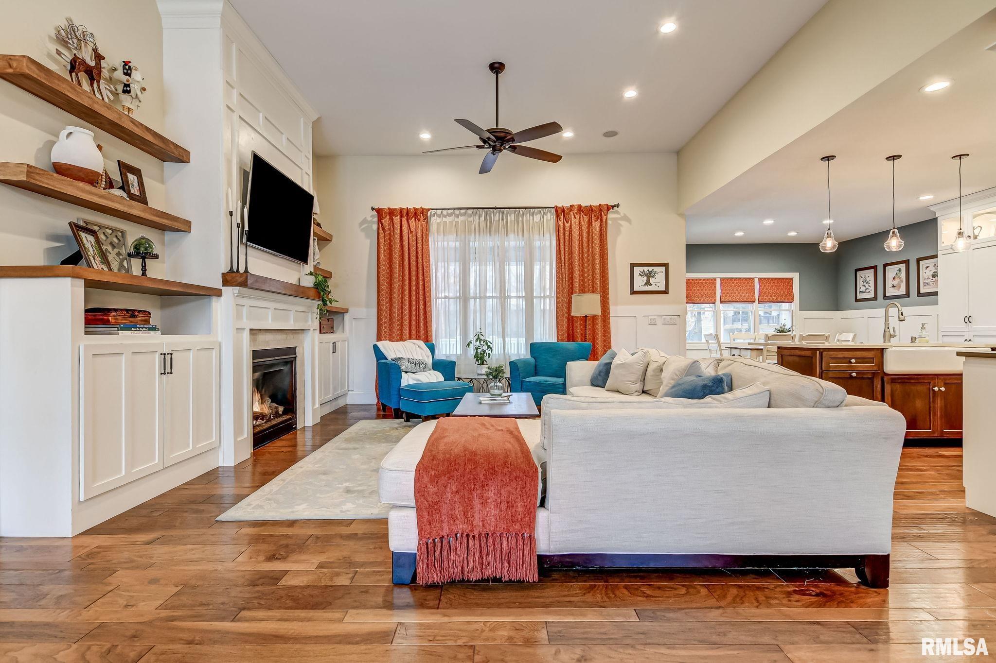 608 Poinsettia Place