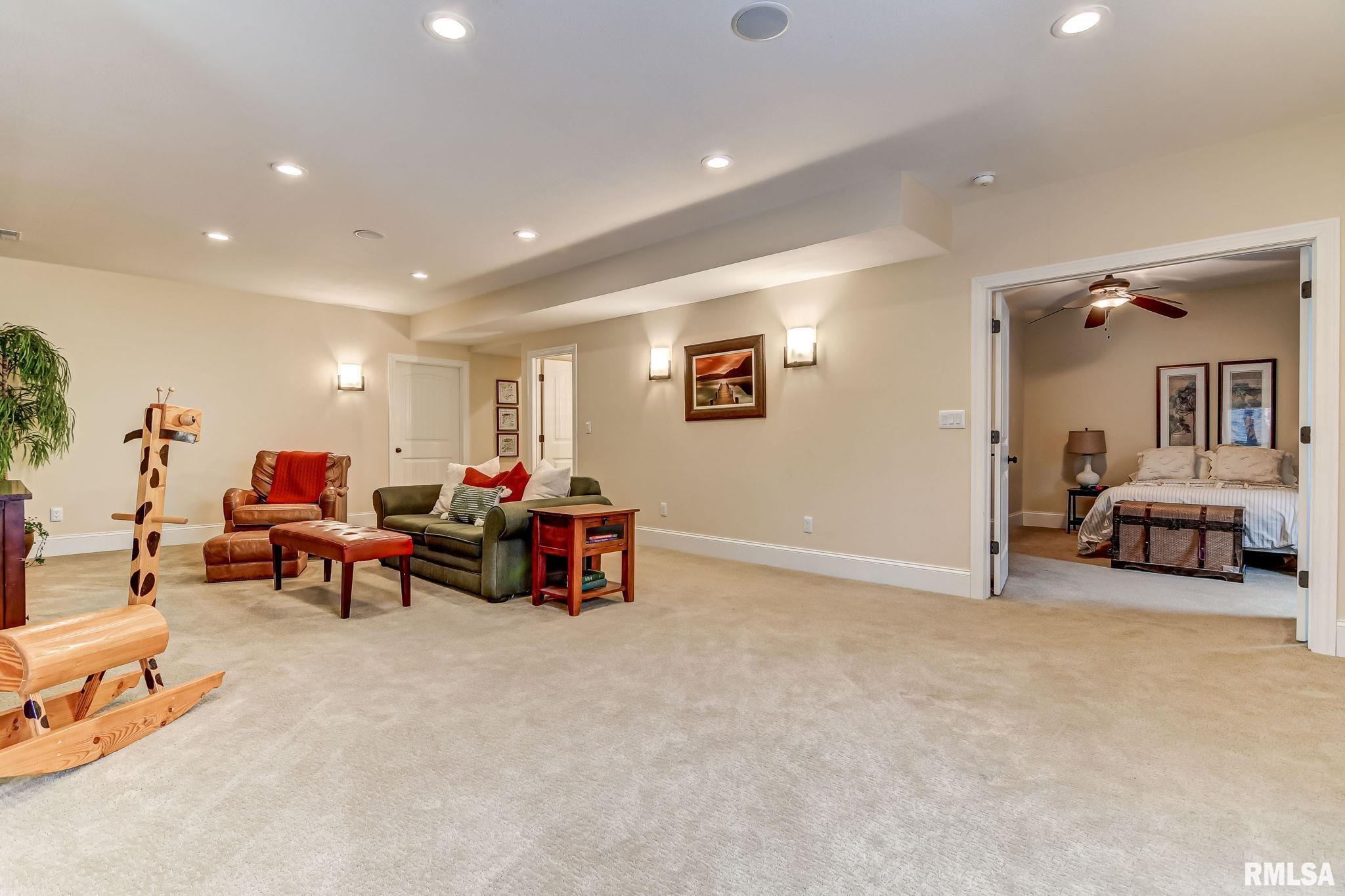 608 Poinsettia Place
