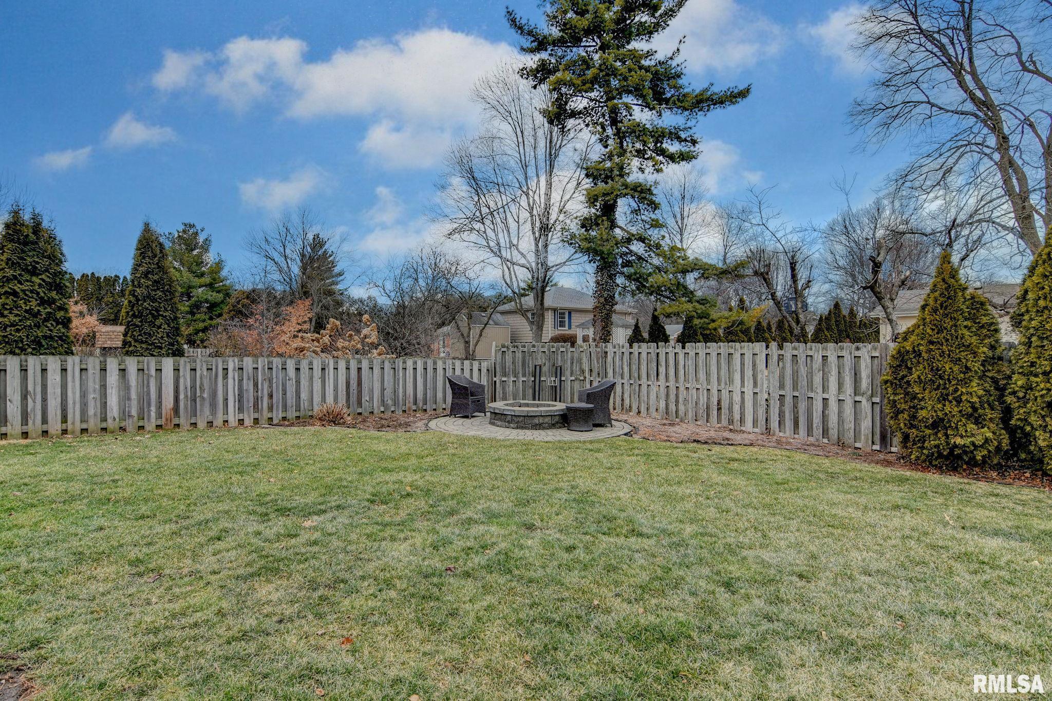2505 COUNTRY CLUB Drive