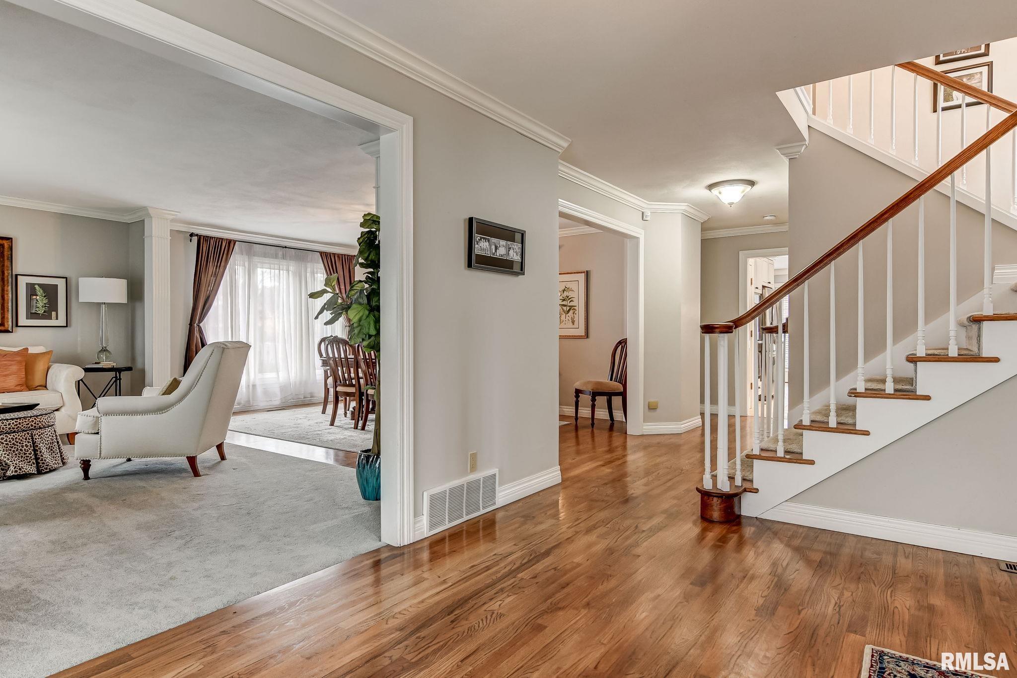 2505 COUNTRY CLUB Drive