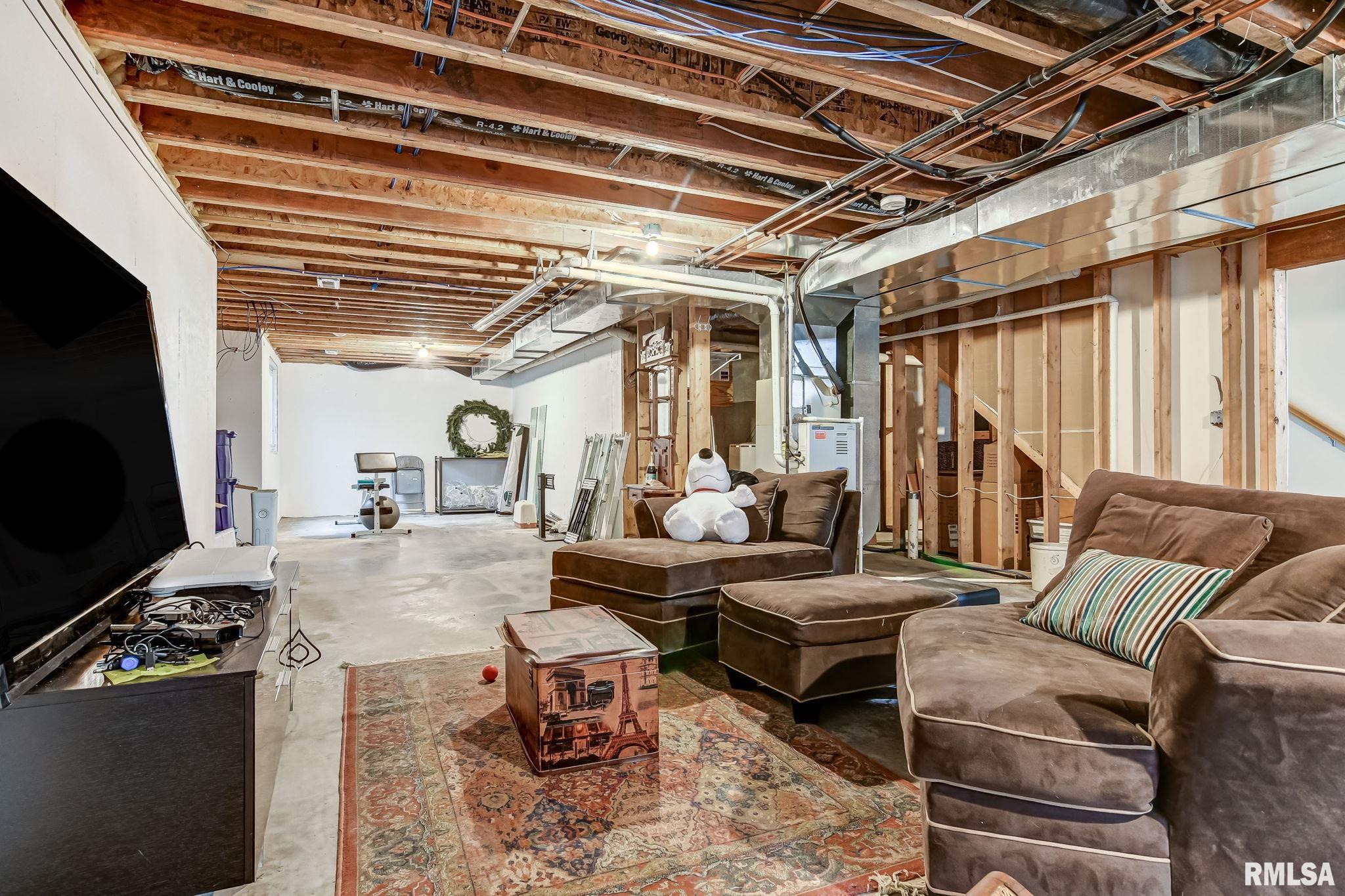 4516 GREENBRIAR Drive