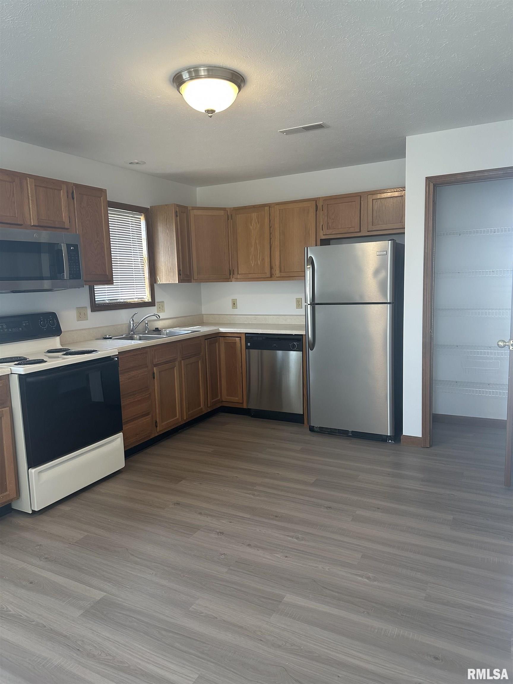 3130 Cascade Drive