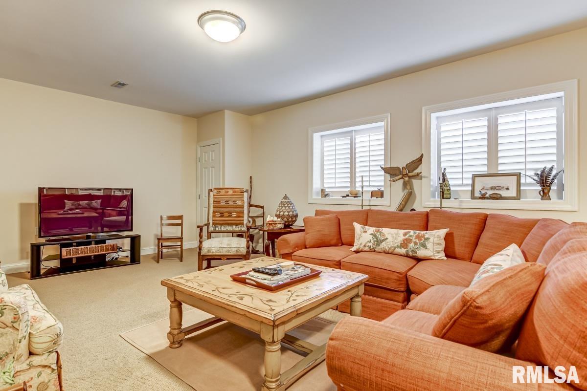 1303 CHURCHILL Road