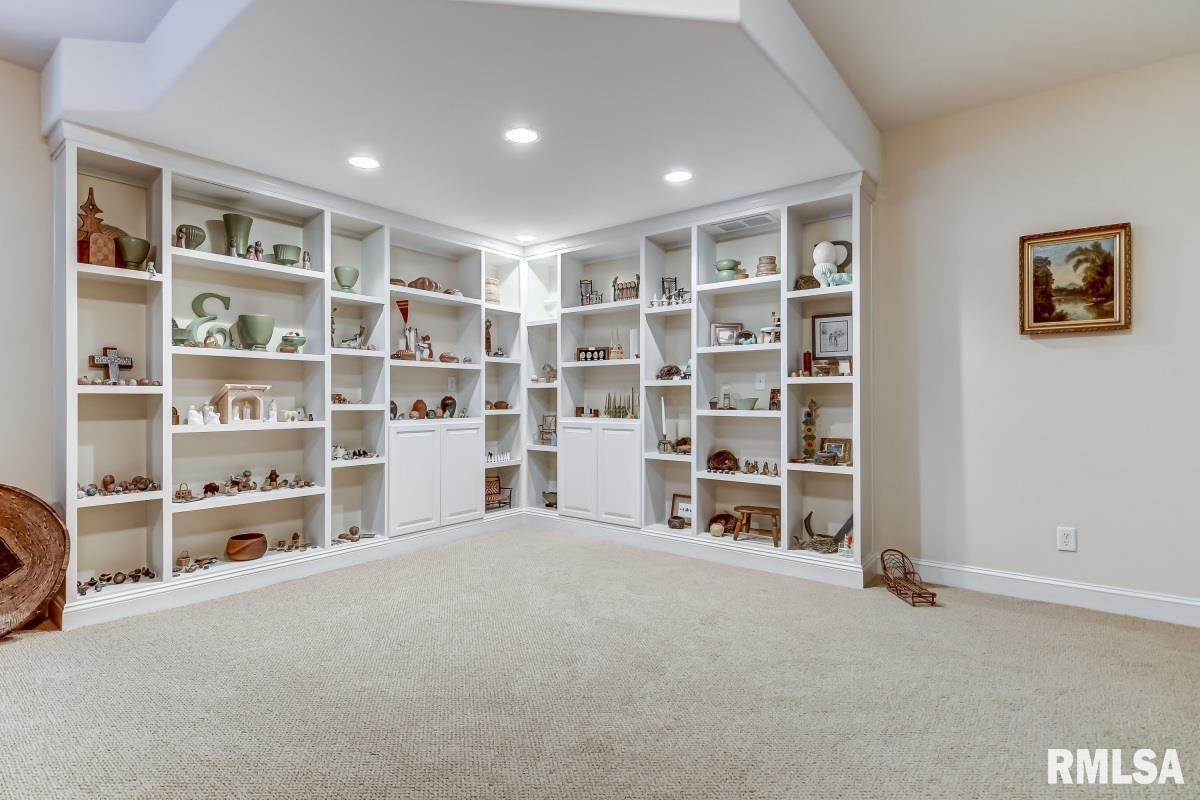 1303 CHURCHILL Road