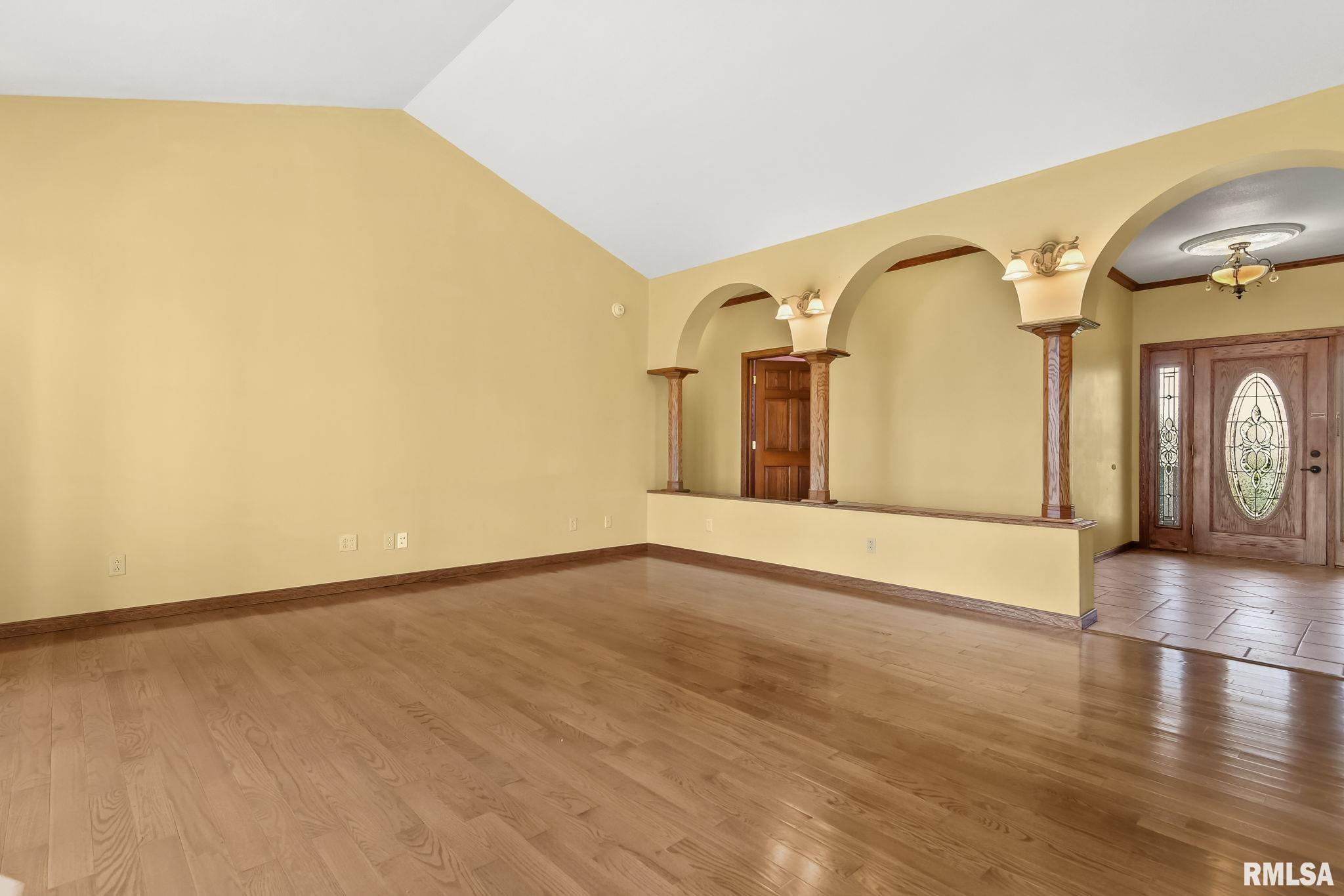 21 MEADOW Lane