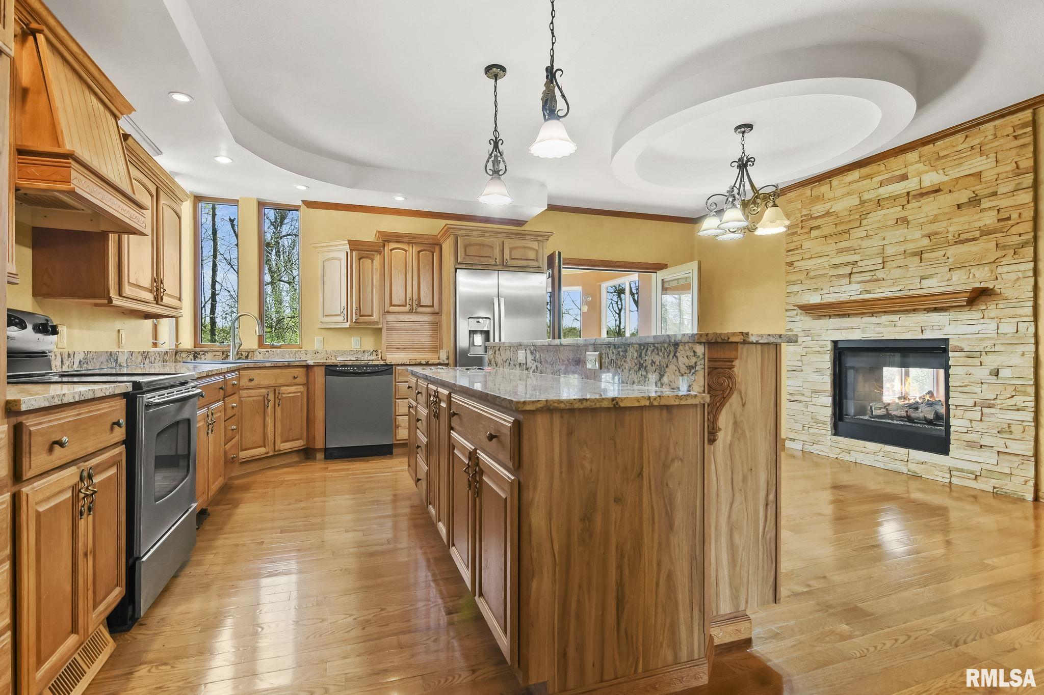 21 MEADOW Lane