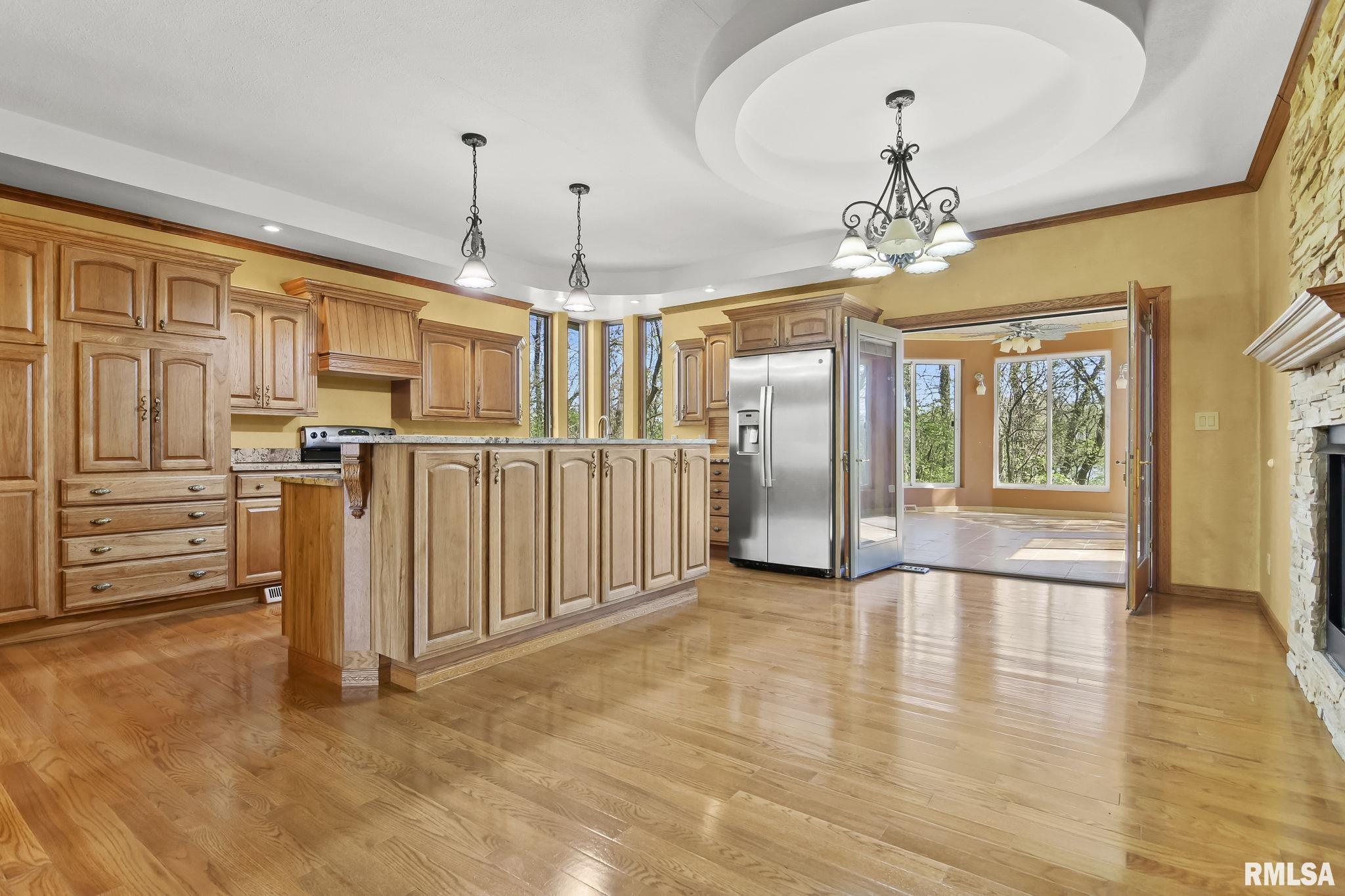 21 MEADOW Lane