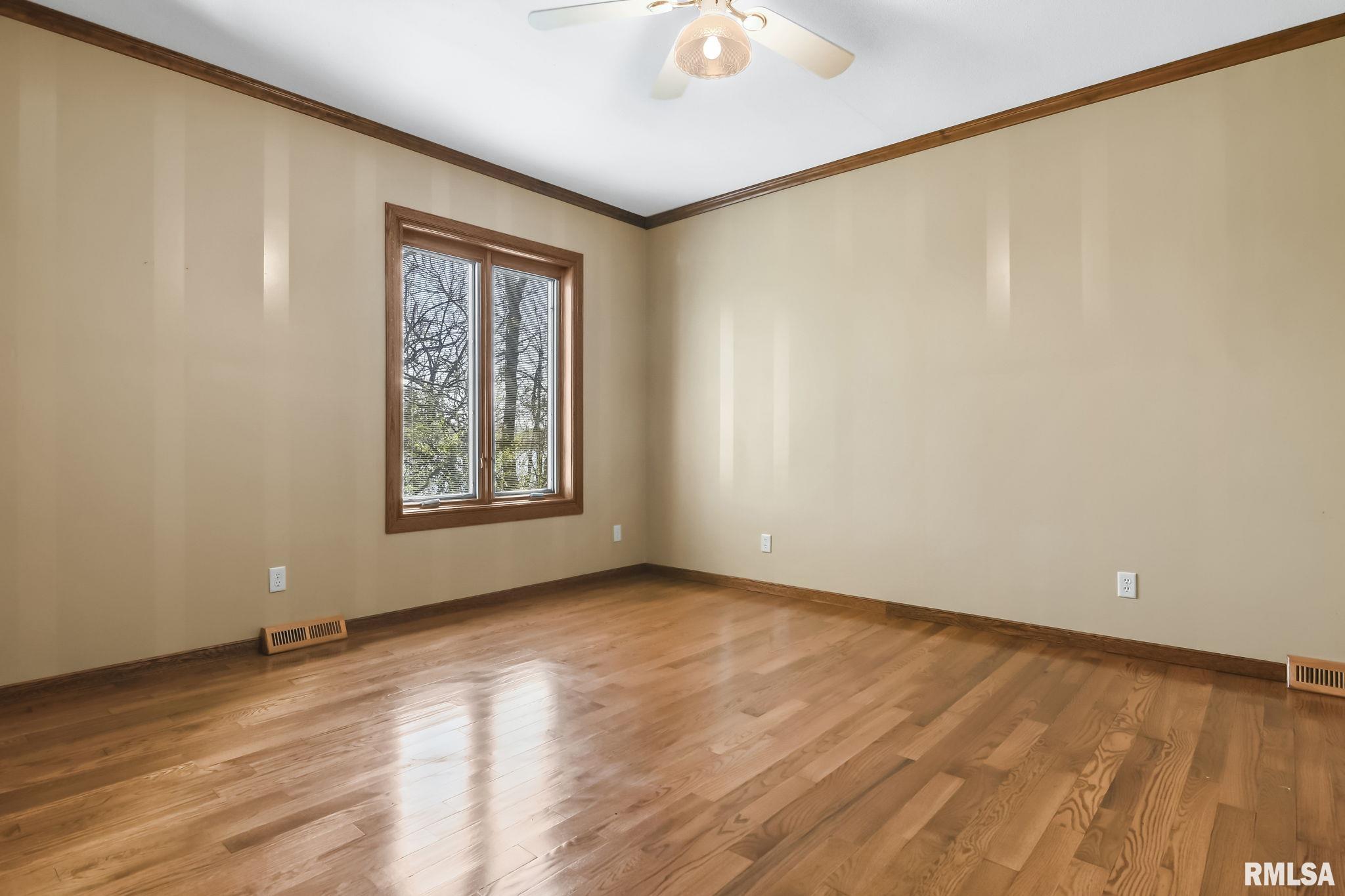 21 MEADOW Lane