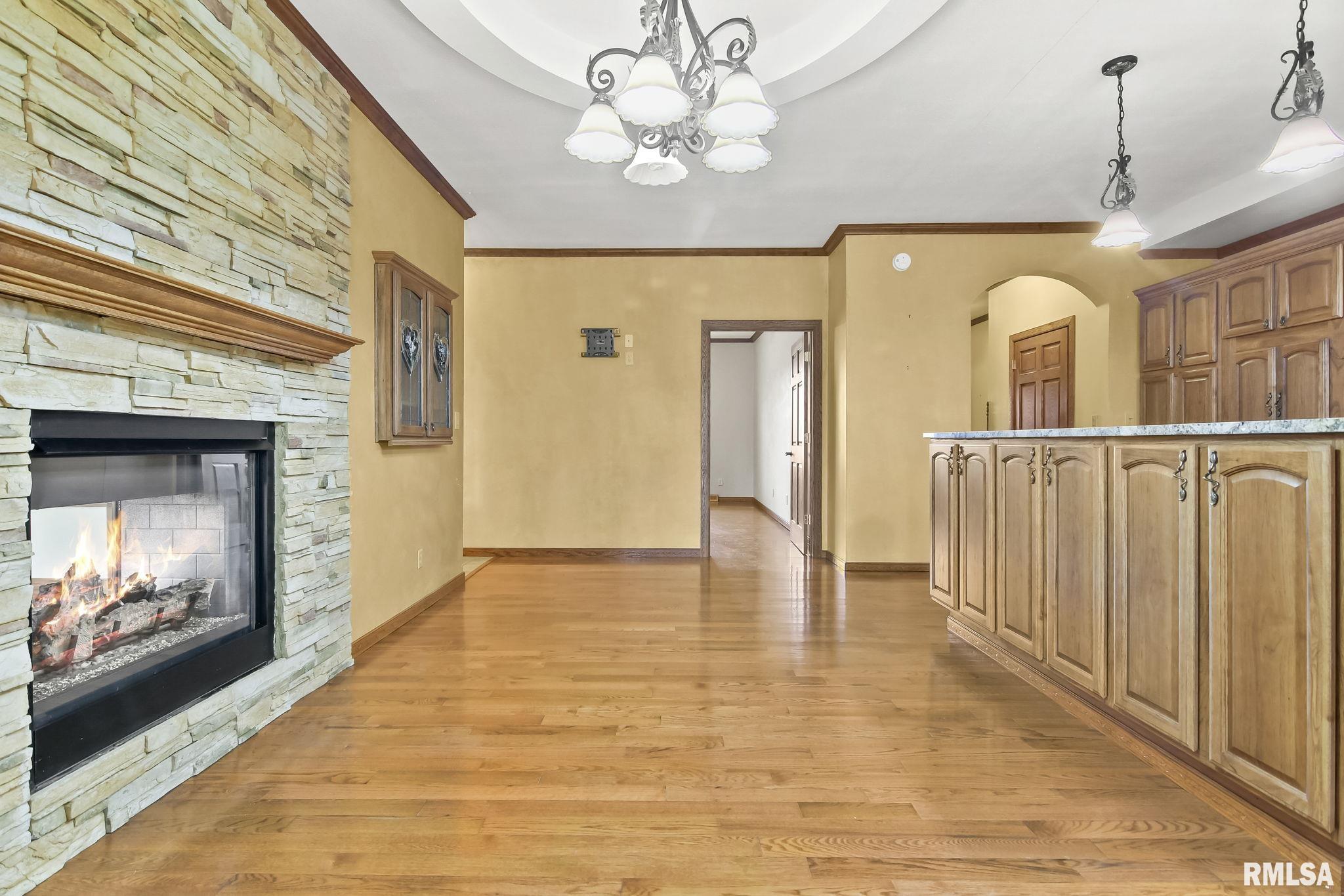 21 MEADOW Lane