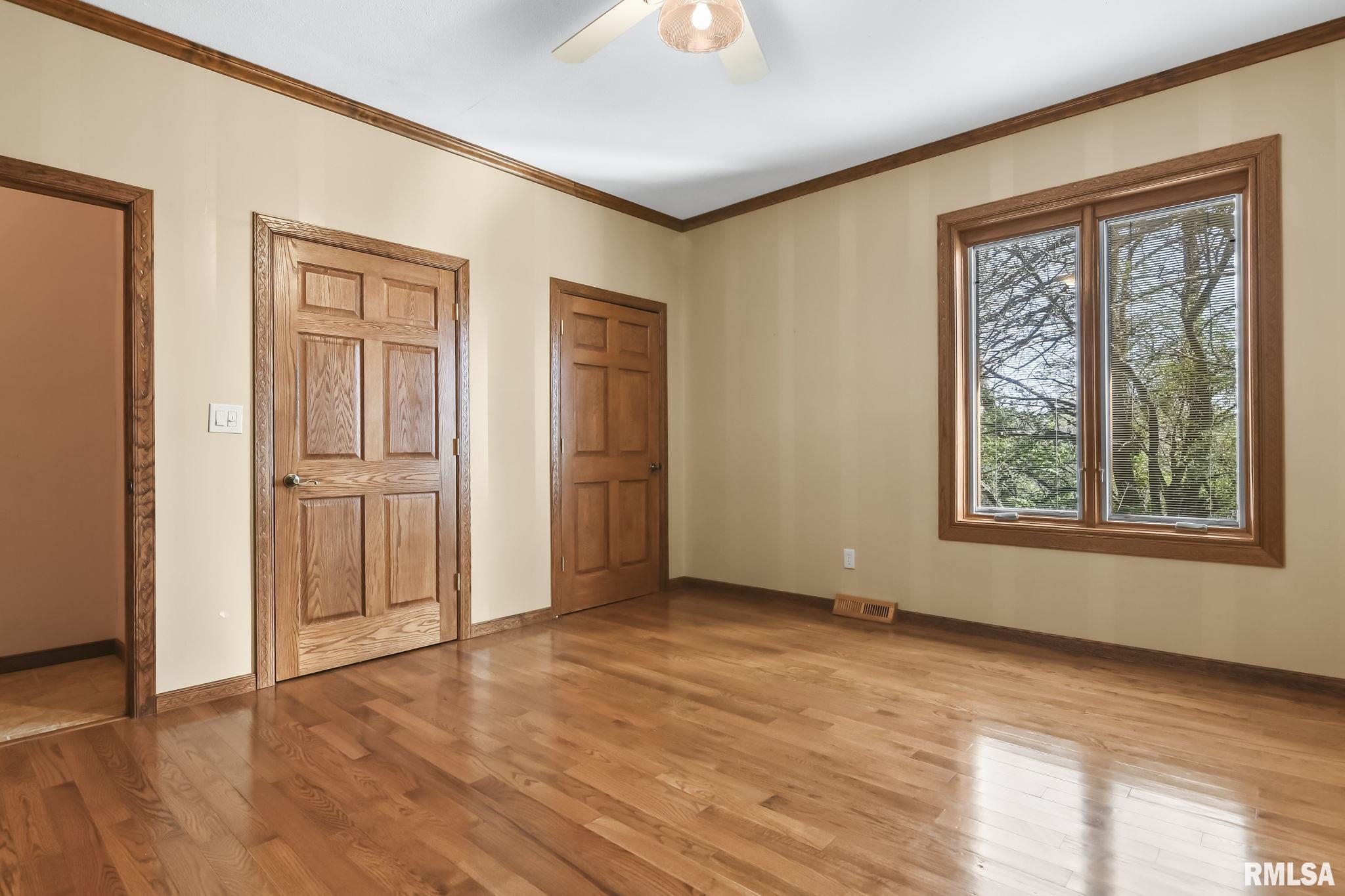 21 MEADOW Lane