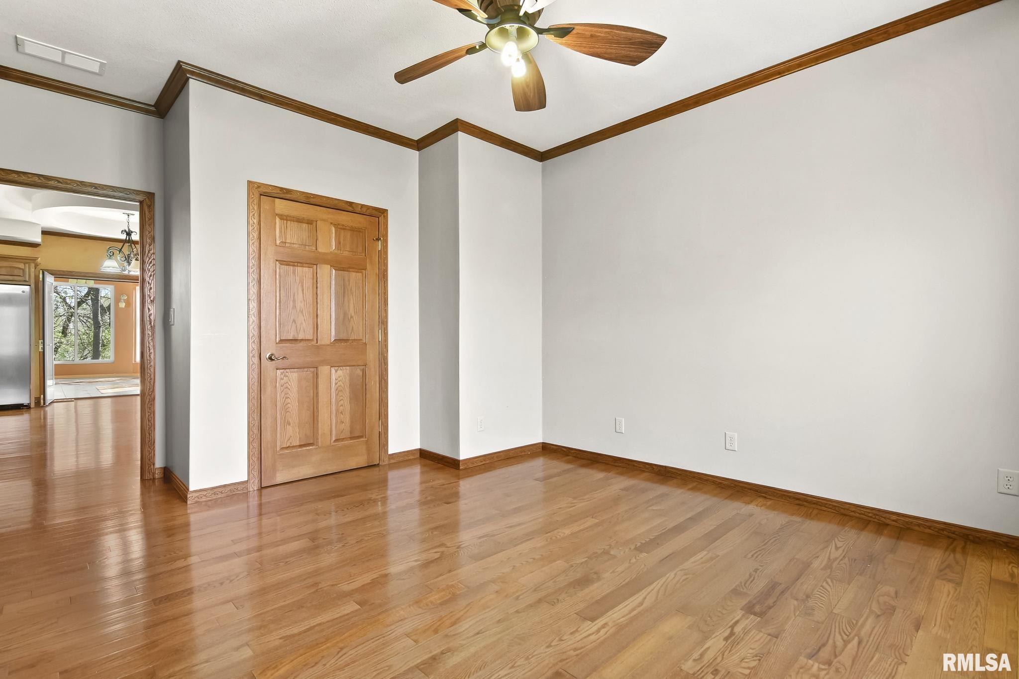 21 MEADOW Lane