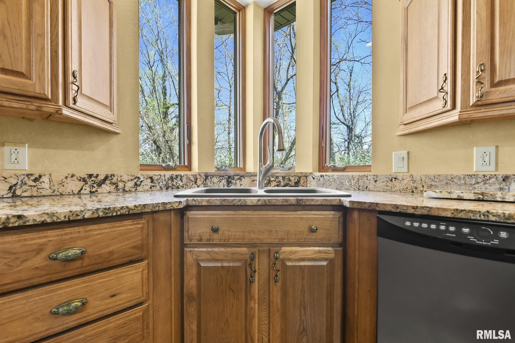 21 MEADOW Lane