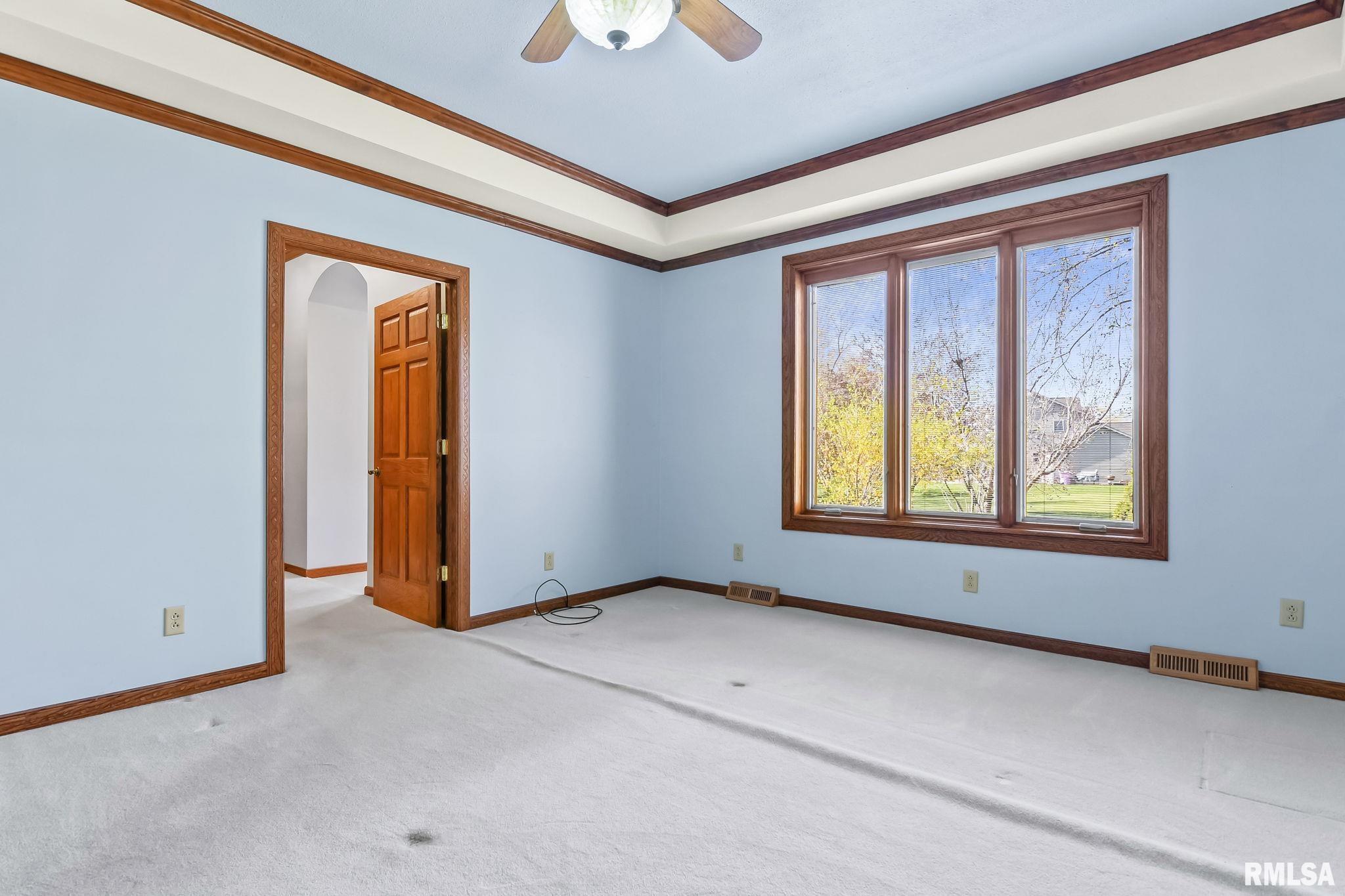 21 MEADOW Lane