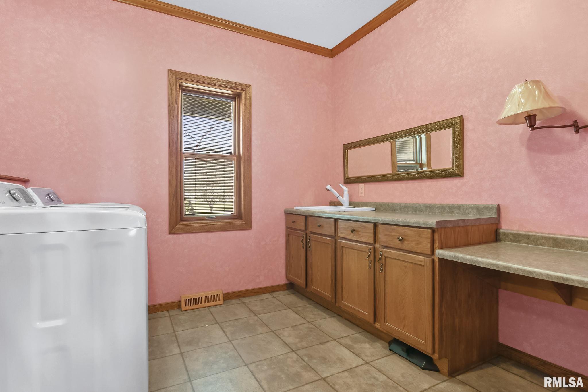 21 MEADOW Lane
