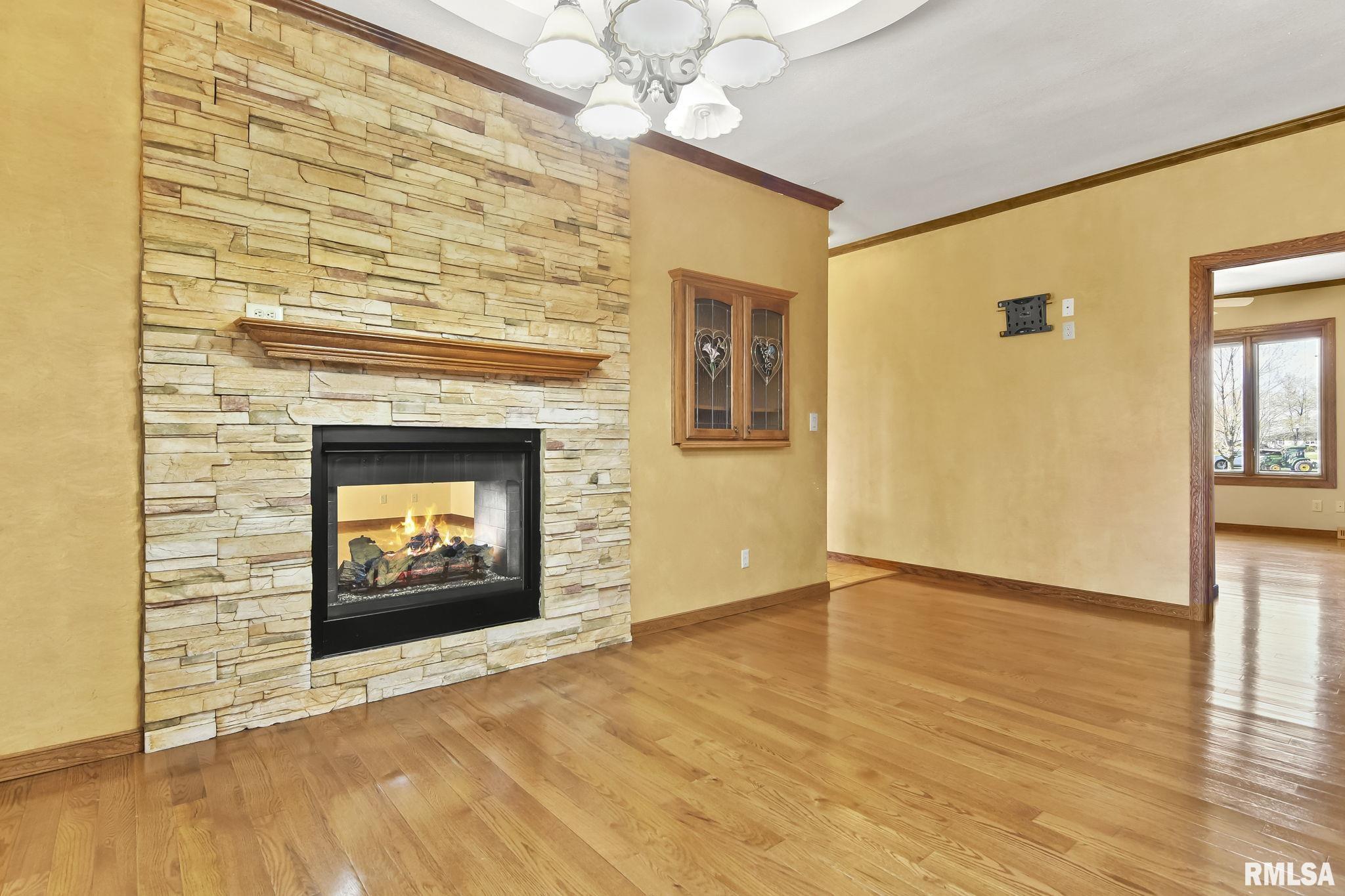 21 MEADOW Lane
