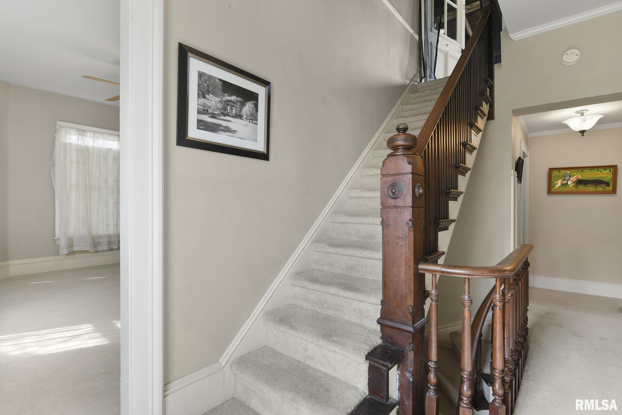 537 DIAMOND Street