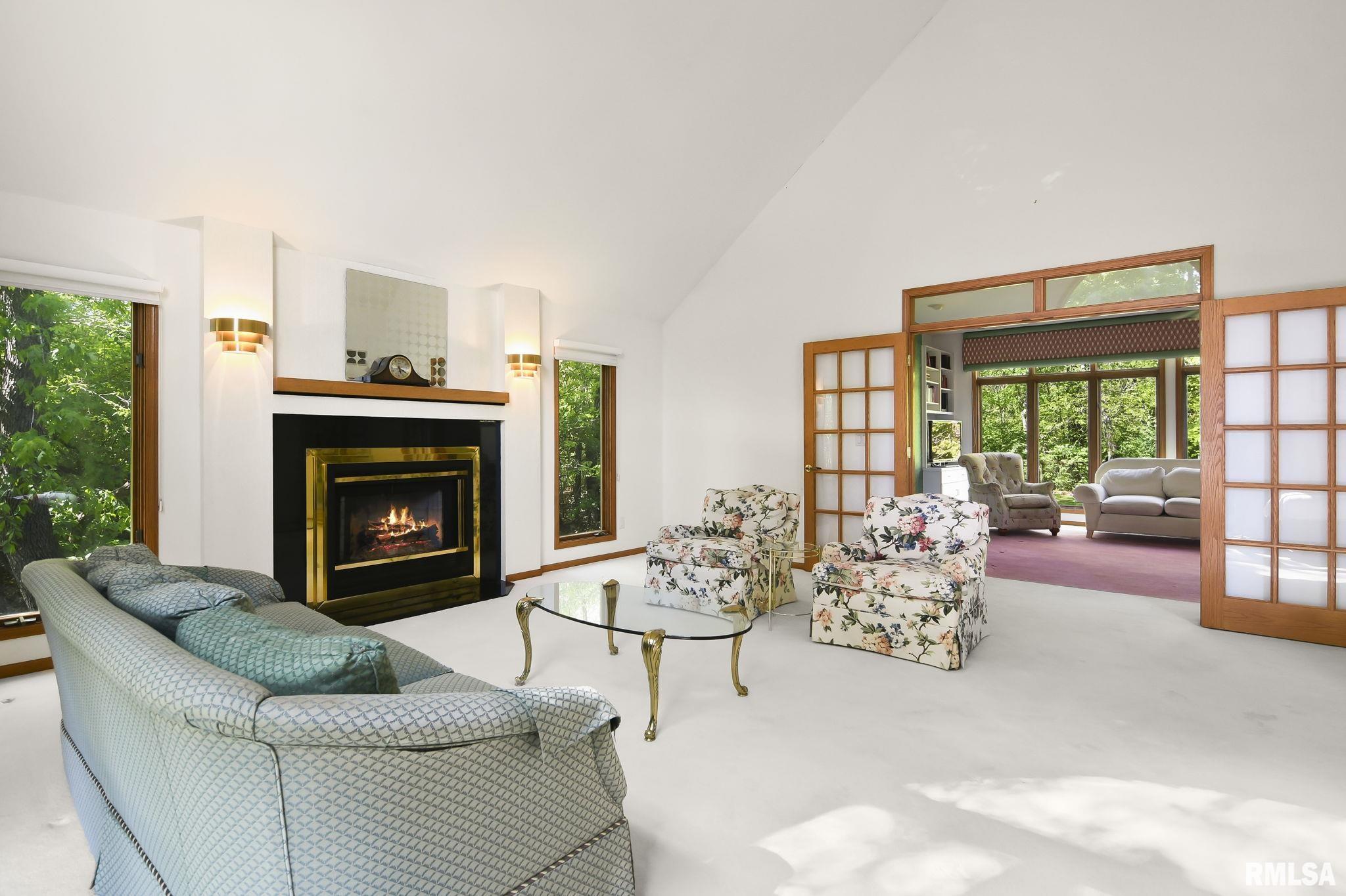 801 FAIRFAX Court