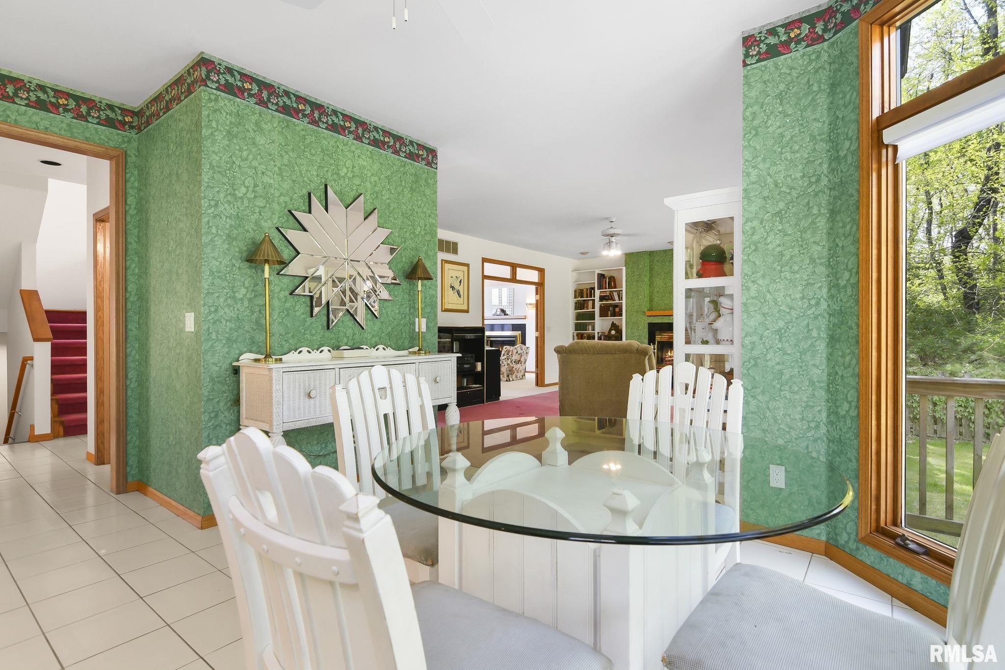 801 FAIRFAX Court