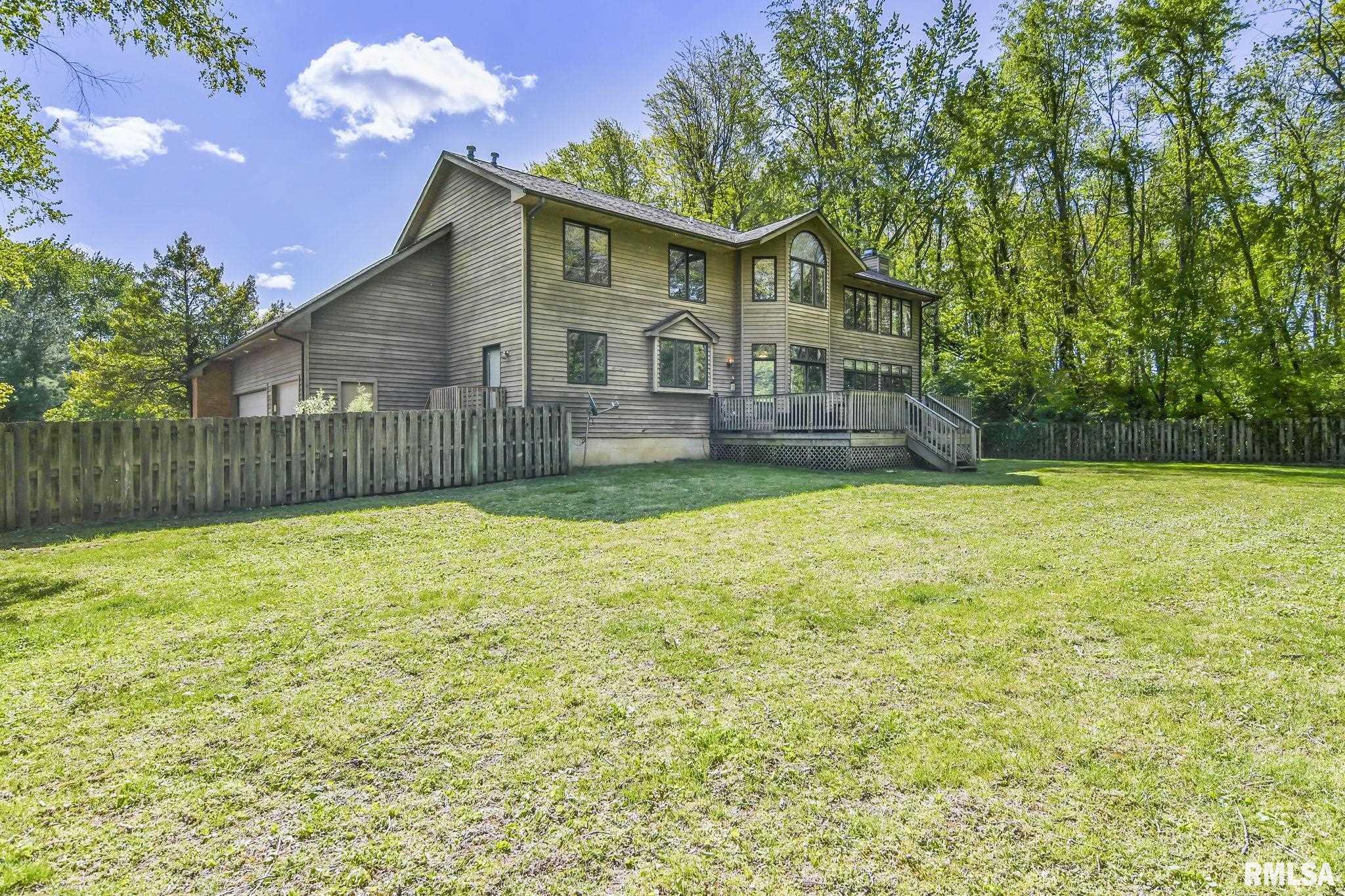 801 FAIRFAX Court