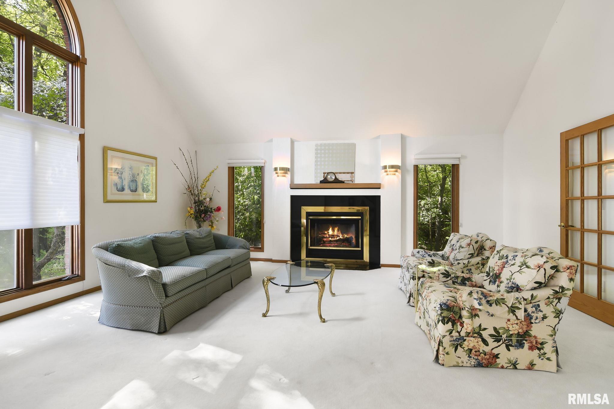 801 FAIRFAX Court