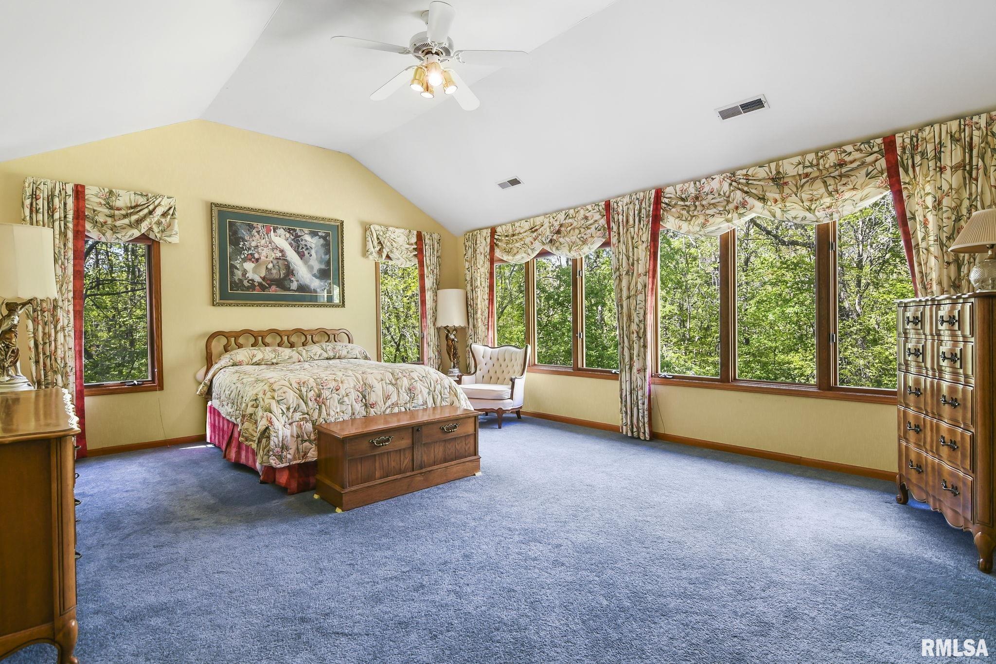 801 FAIRFAX Court