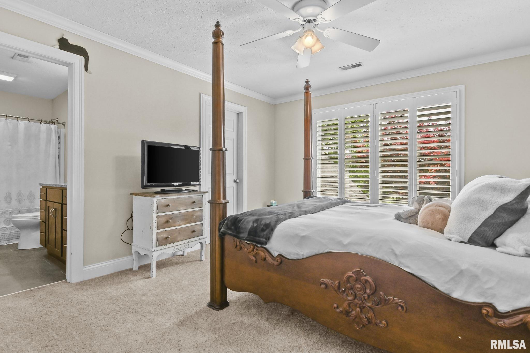 4301 Turtle Bay