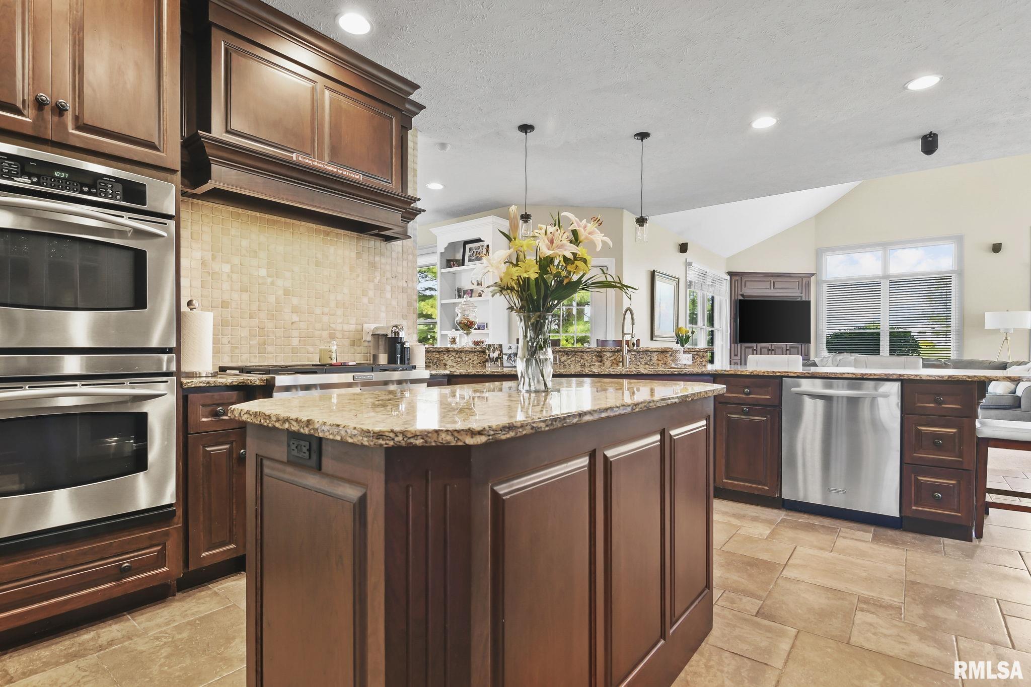 4301 Turtle Bay