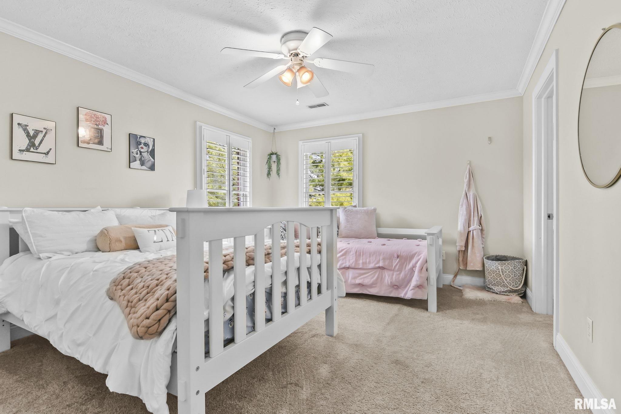 4301 Turtle Bay