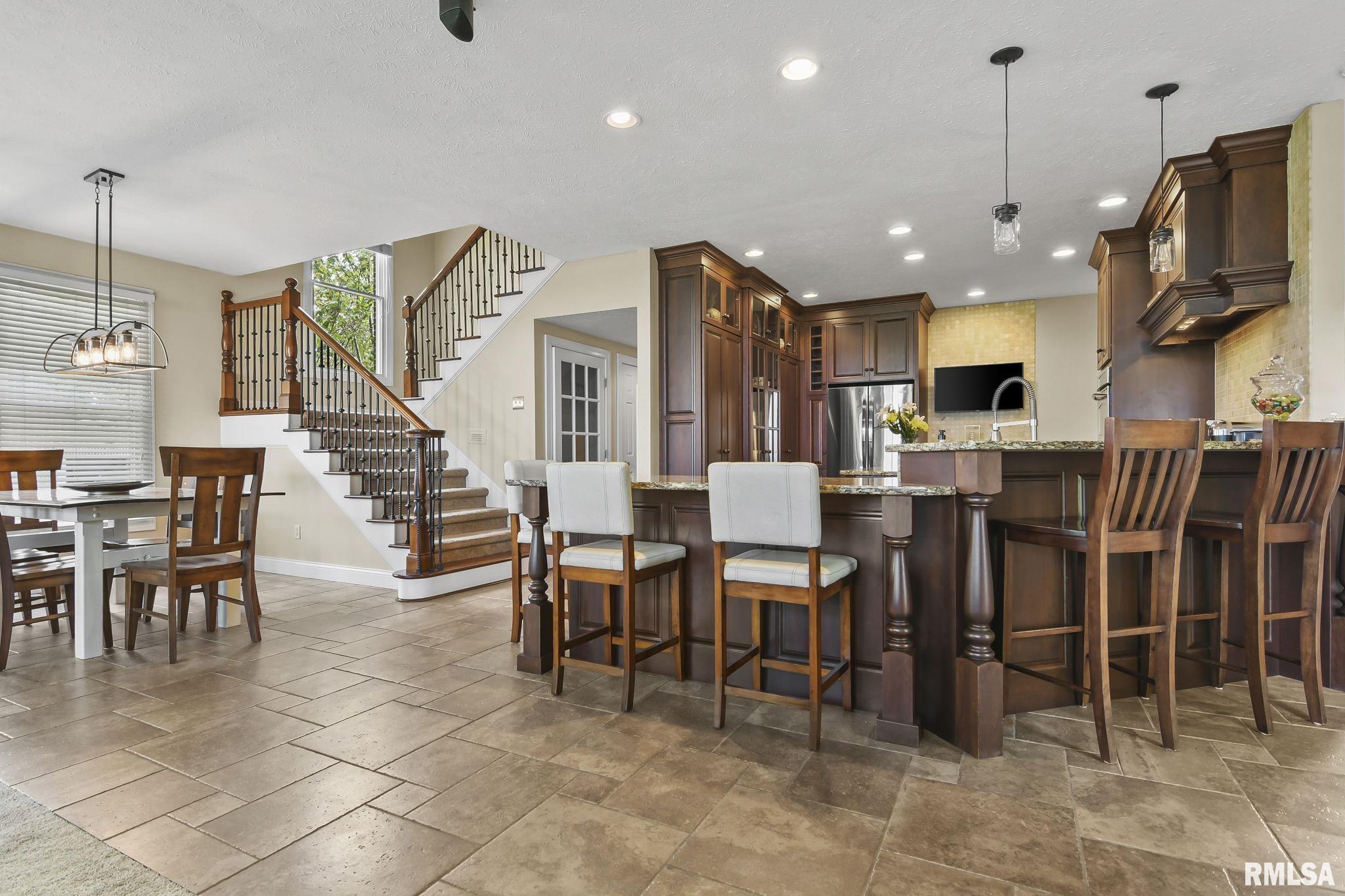 4301 Turtle Bay