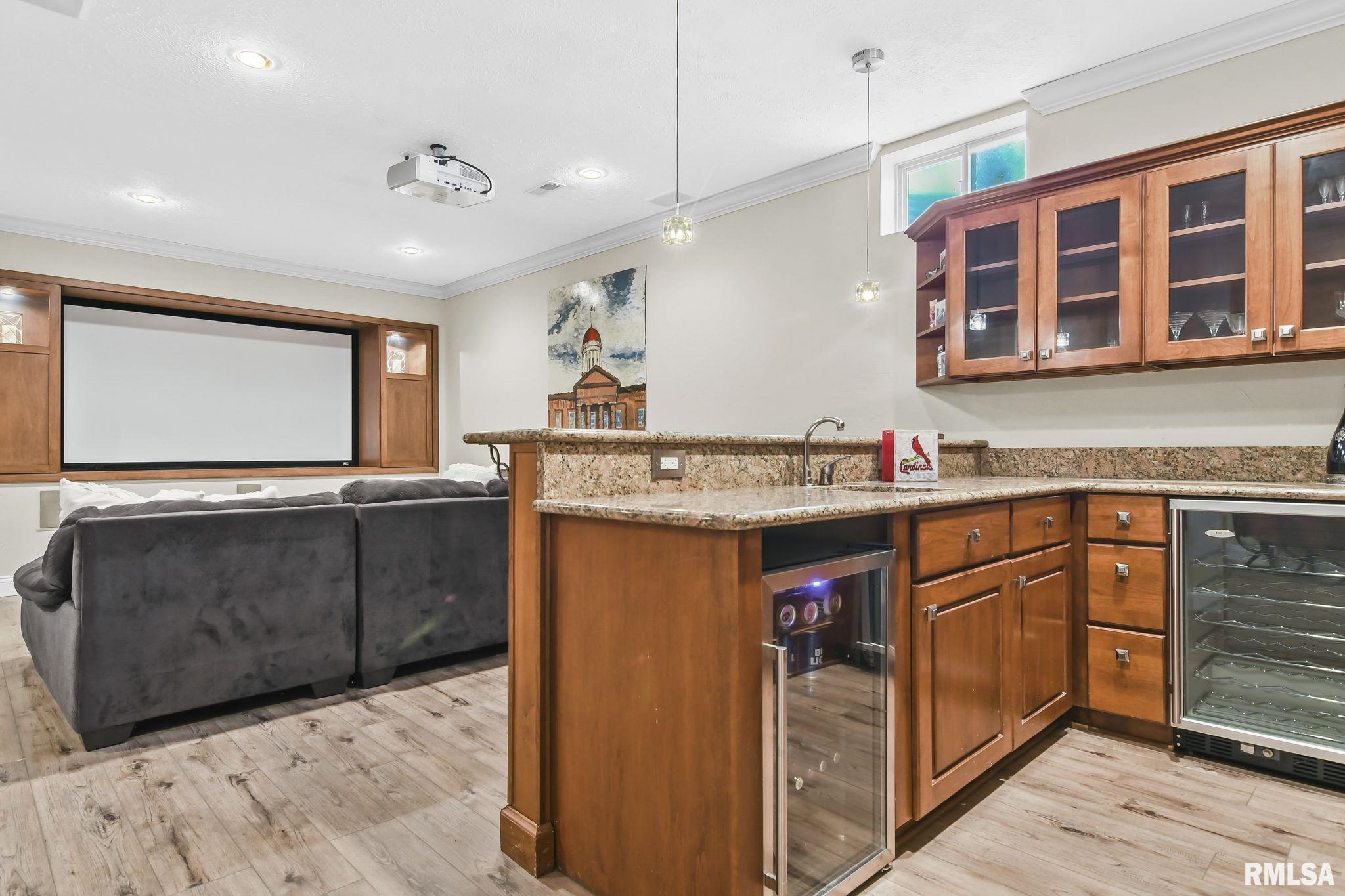 4301 Turtle Bay