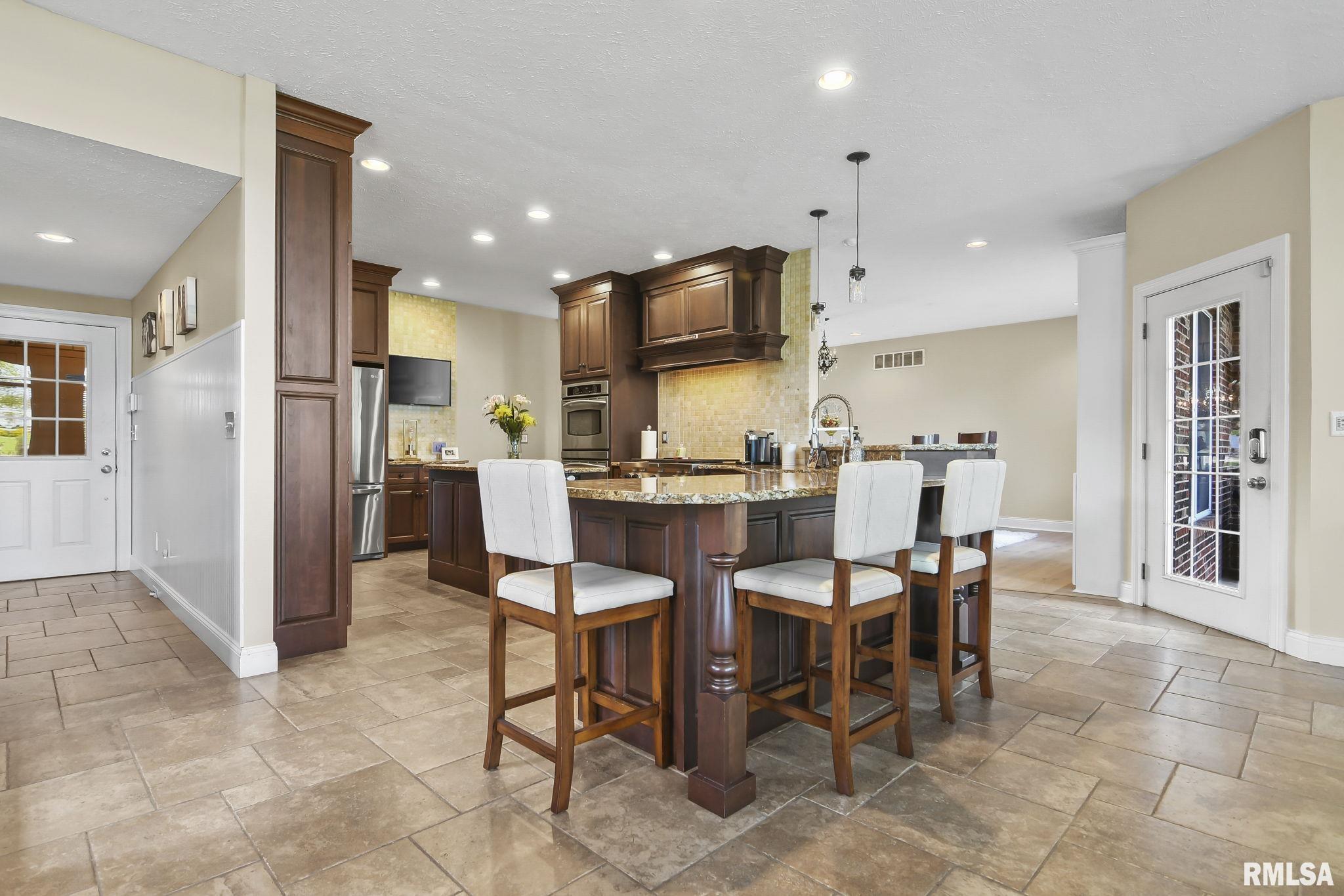 4301 Turtle Bay