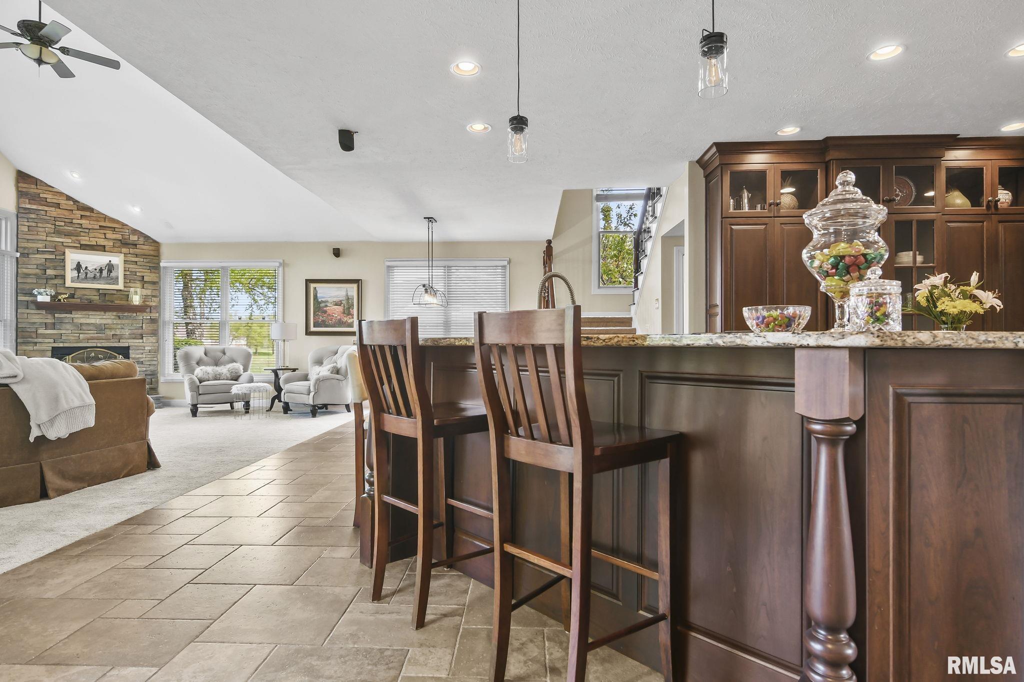 4301 Turtle Bay