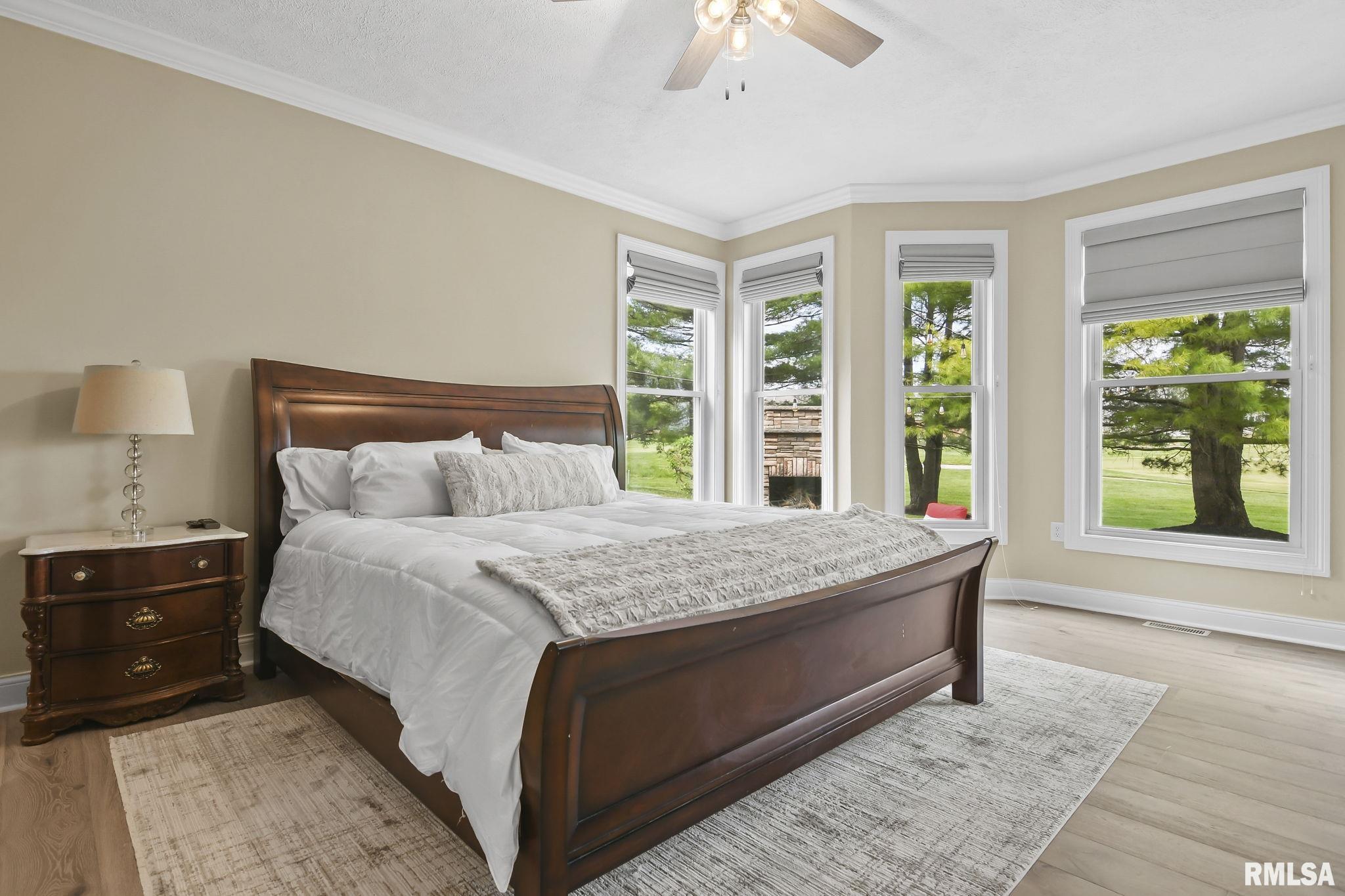 4301 Turtle Bay
