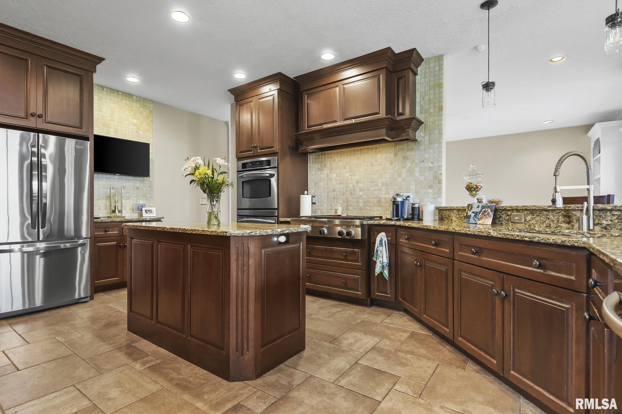 4301 Turtle Bay
